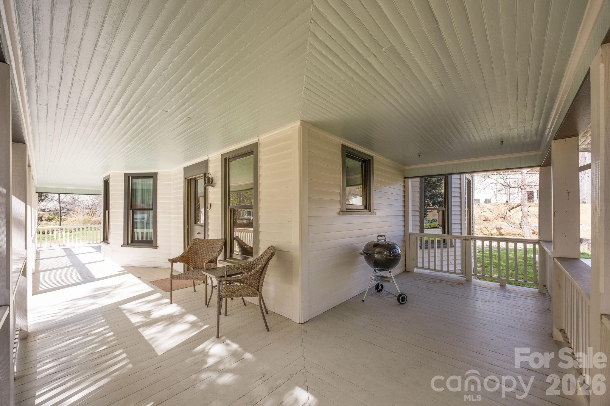 615 Rose Hill Road — Asheville