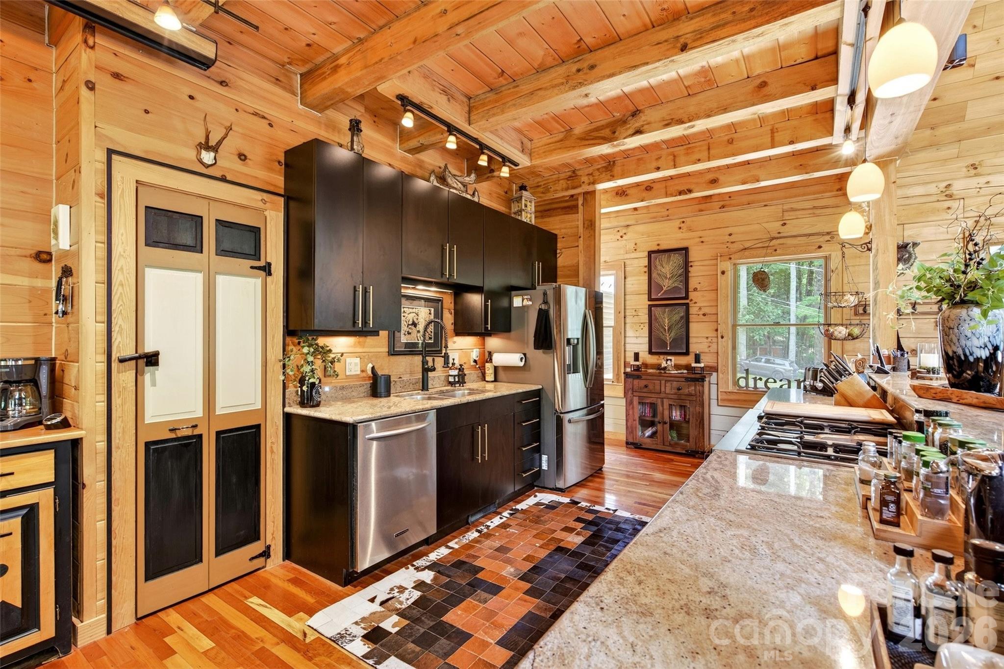 87 Ali Avenue — Bakersville