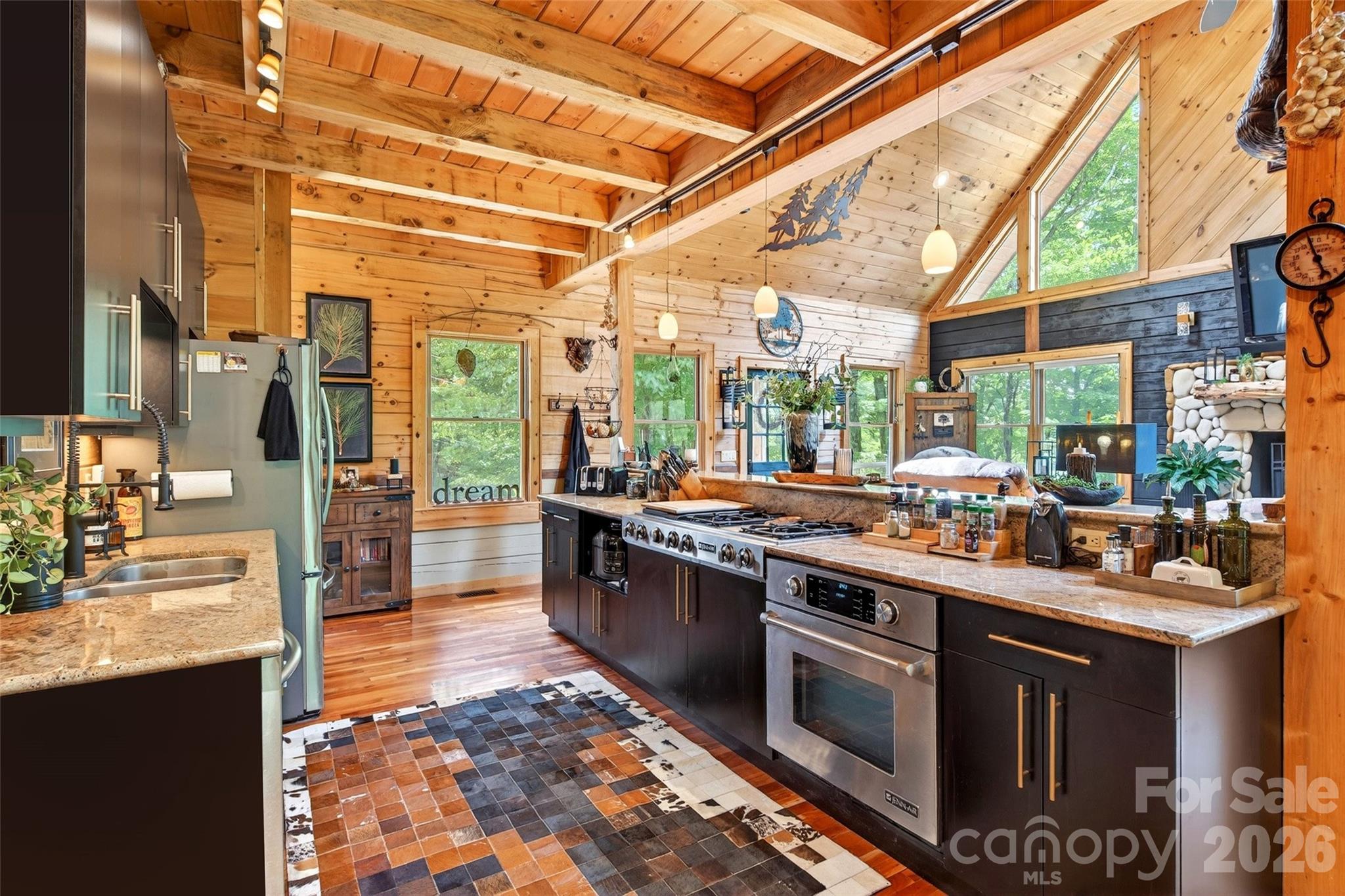87 Ali Avenue — Bakersville