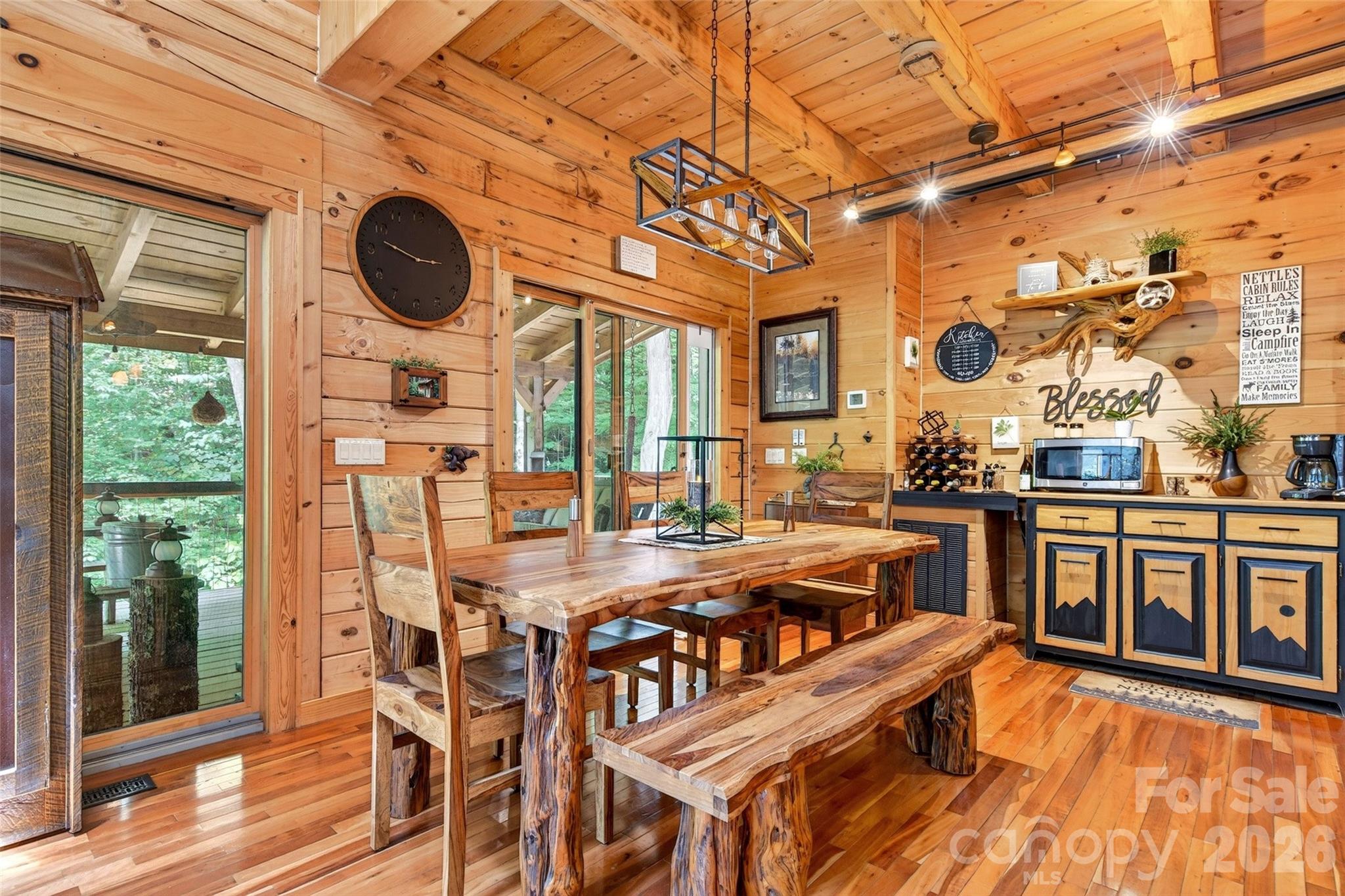 87 Ali Avenue — Bakersville