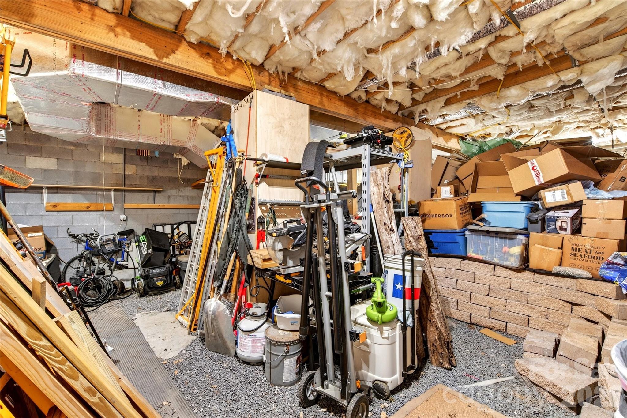 87 Ali Avenue — Bakersville