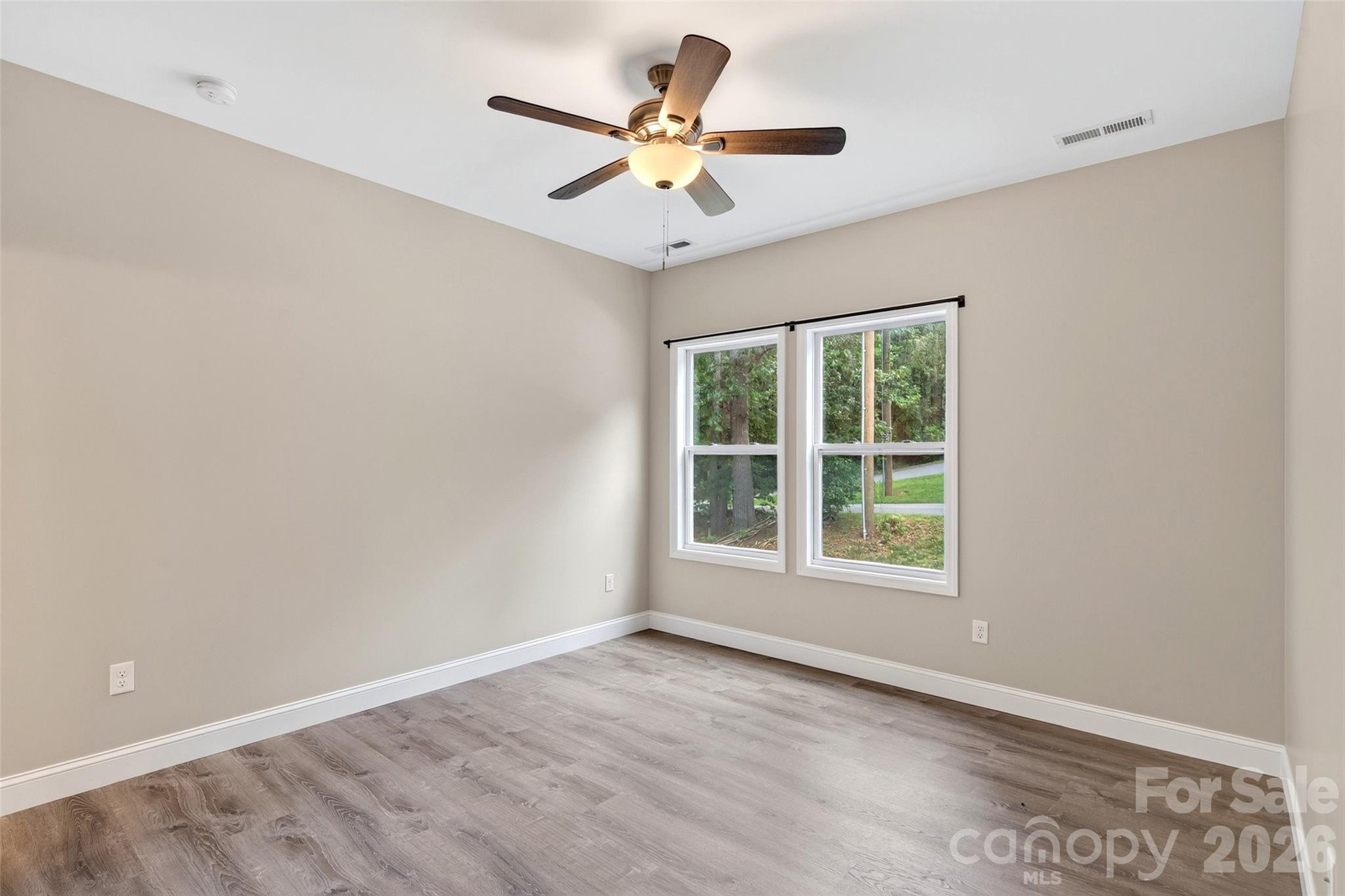 88 Walker Street — Black Mountain