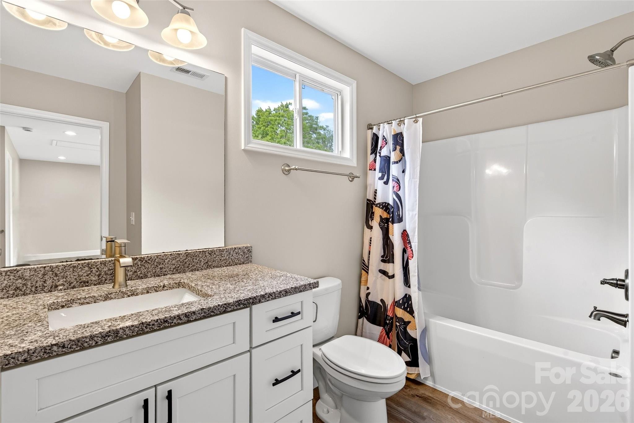 88 Walker Street — Black Mountain