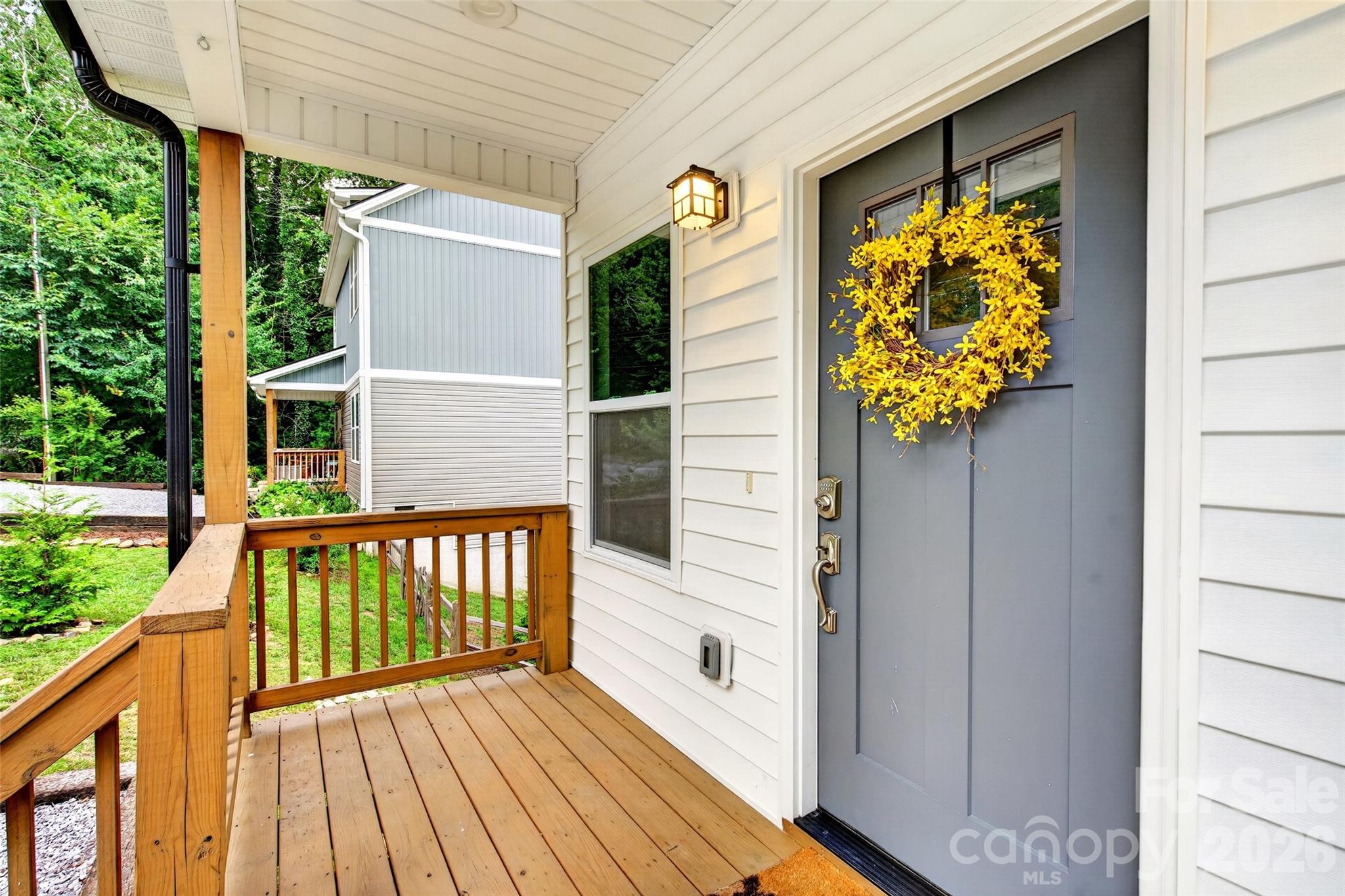 88 Walker Street — Black Mountain