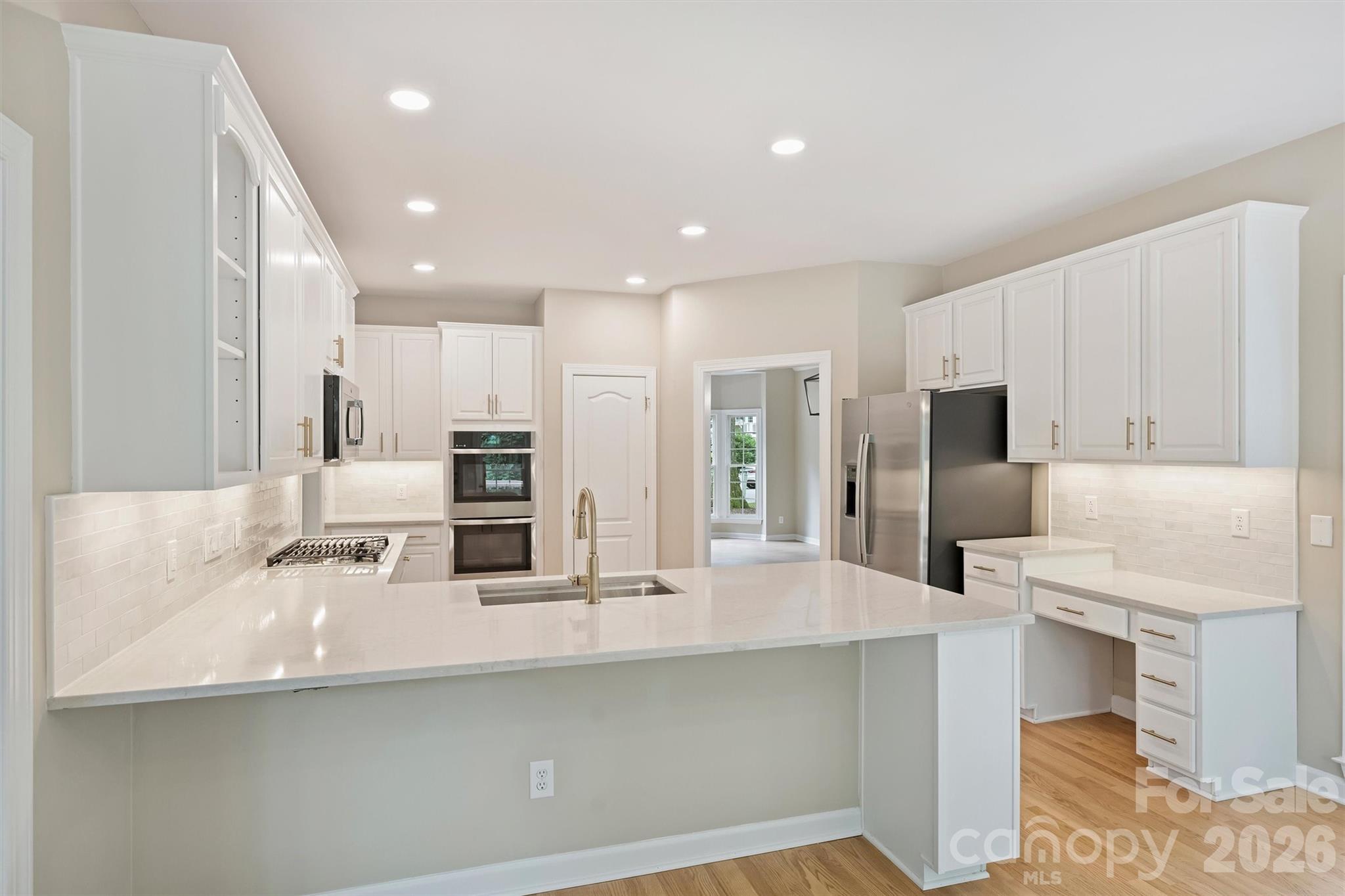 5317 Fairvista Drive — Charlotte