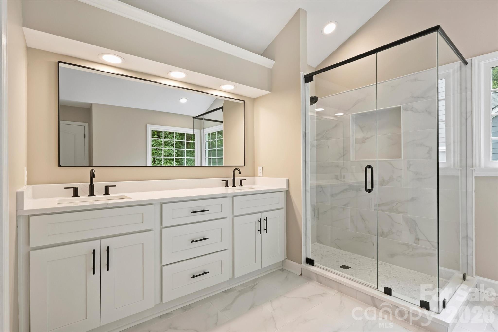 5317 Fairvista Drive — Charlotte