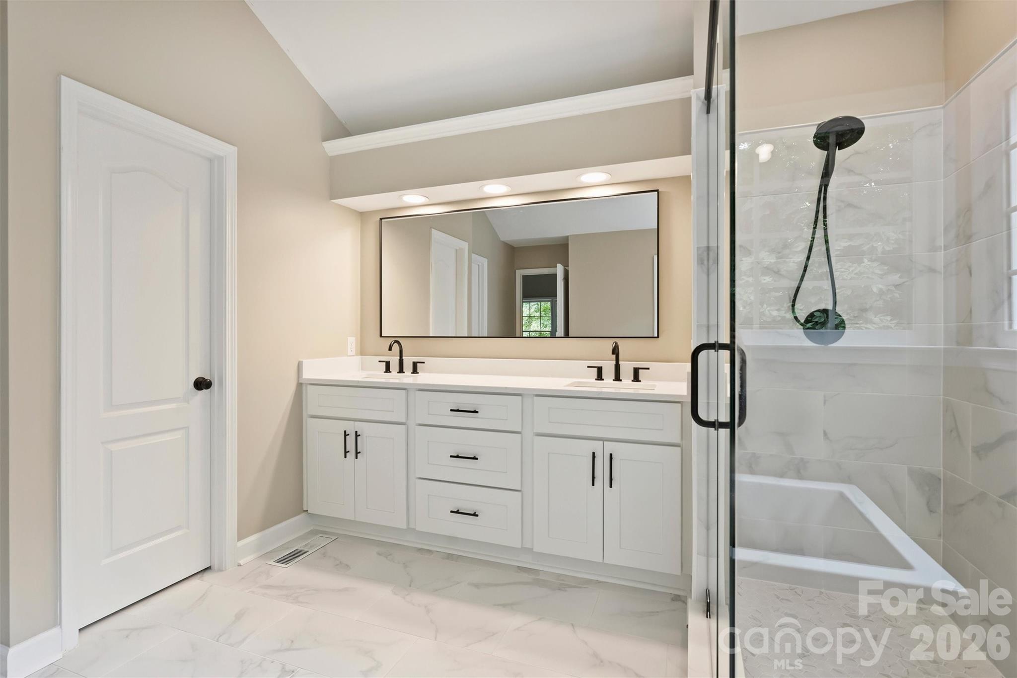 5317 Fairvista Drive — Charlotte