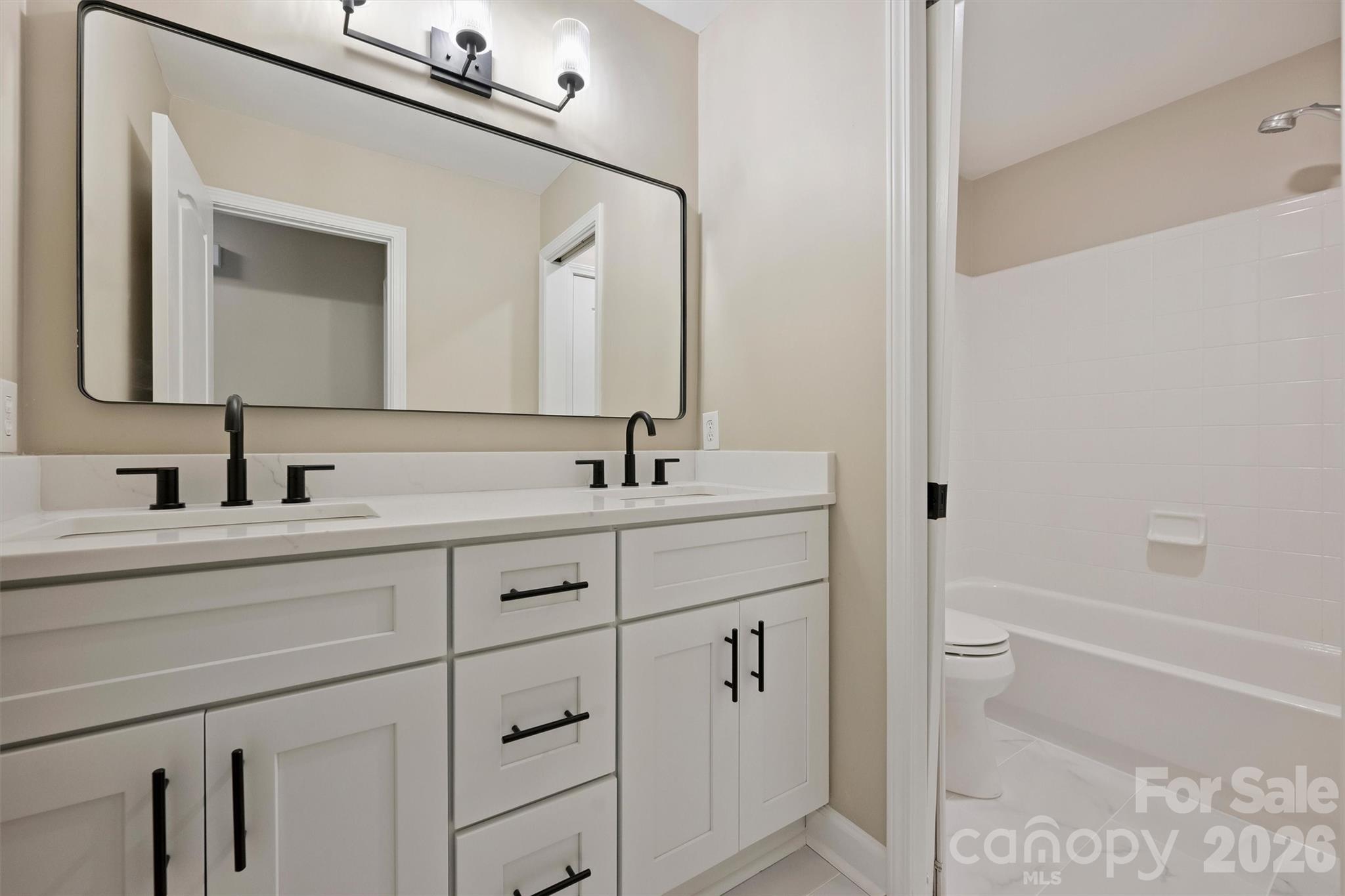 5317 Fairvista Drive — Charlotte
