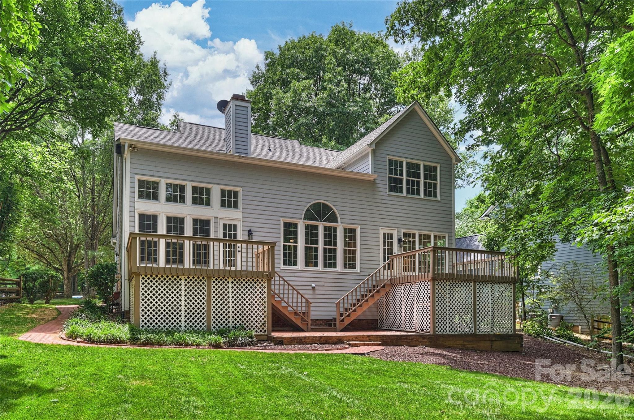 5317 Fairvista Drive — Charlotte