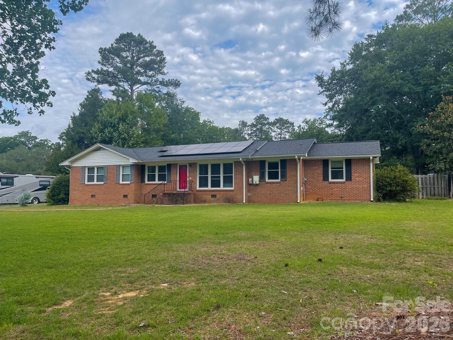14 Hamden Circle — Cheraw