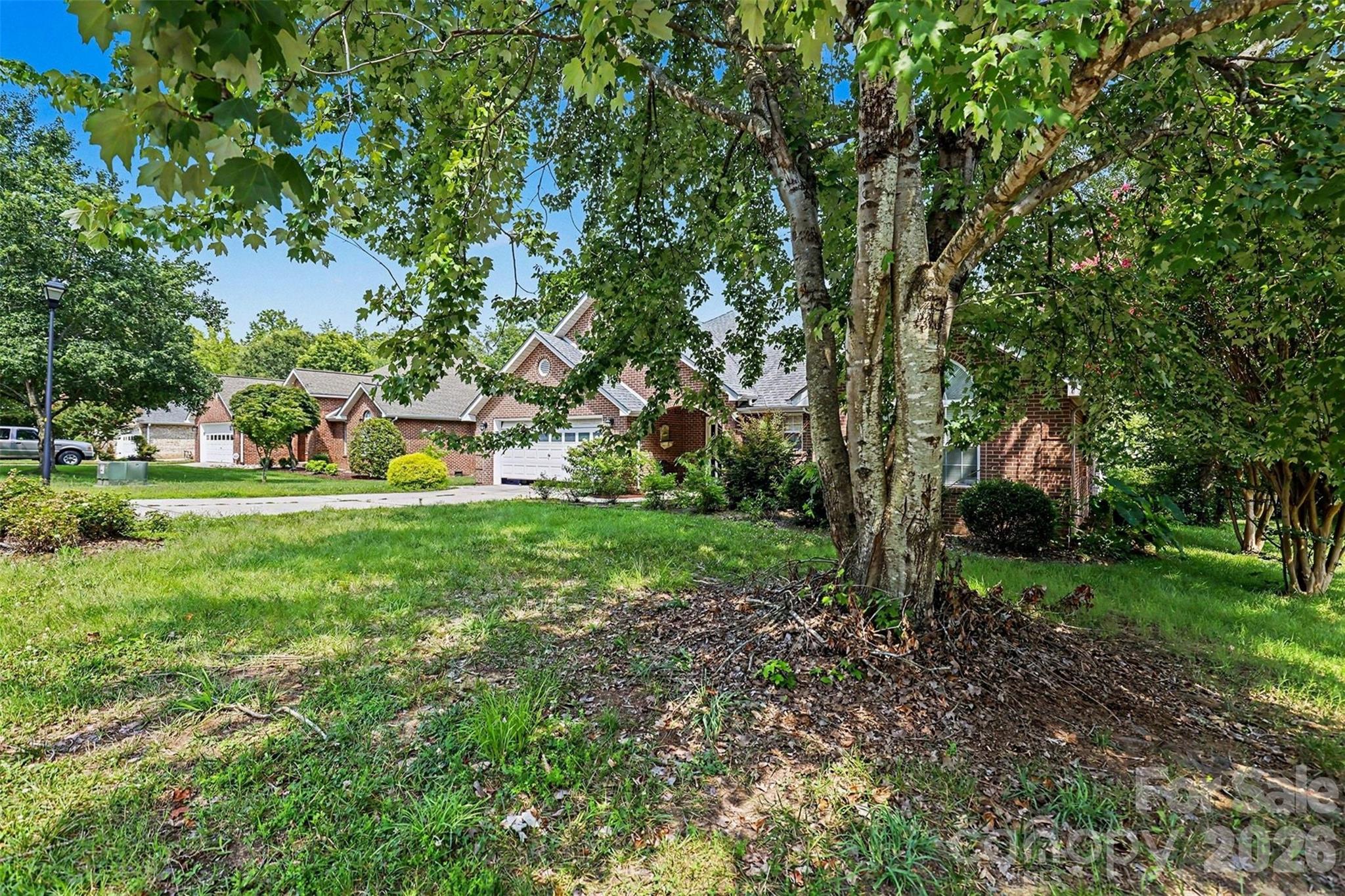 1318 Crown Ridge Drive — Fort Mill