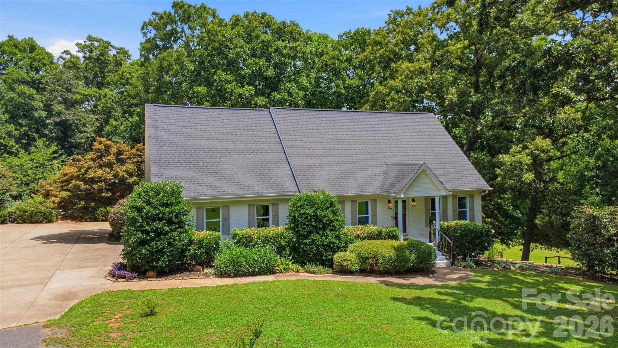 8301 Waxhaw Creek — Waxhaw