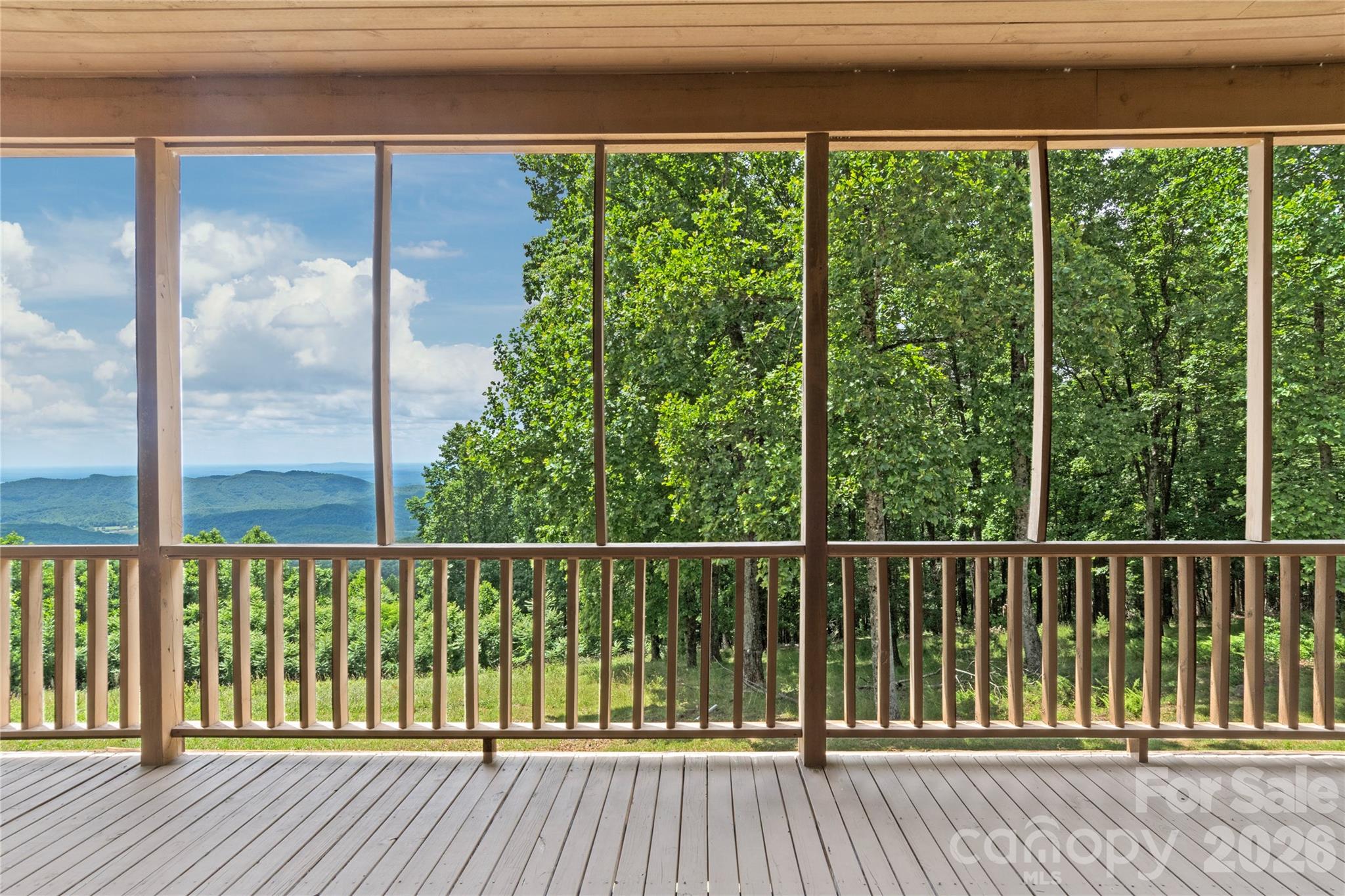 576 Lake Vista Drive — Glade Valley