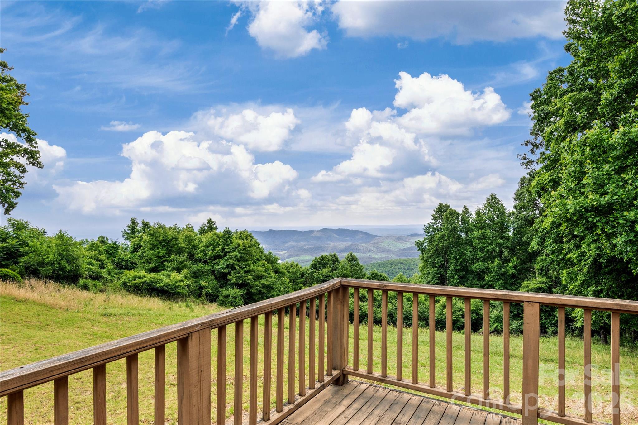 576 Lake Vista Drive — Glade Valley