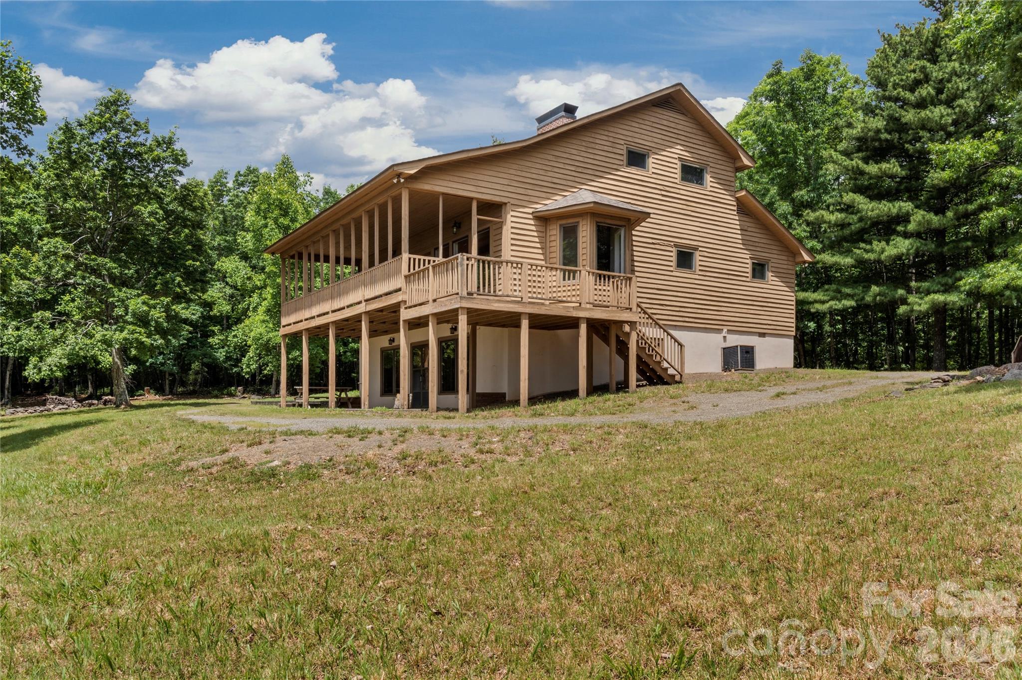 576 Lake Vista Drive — Glade Valley