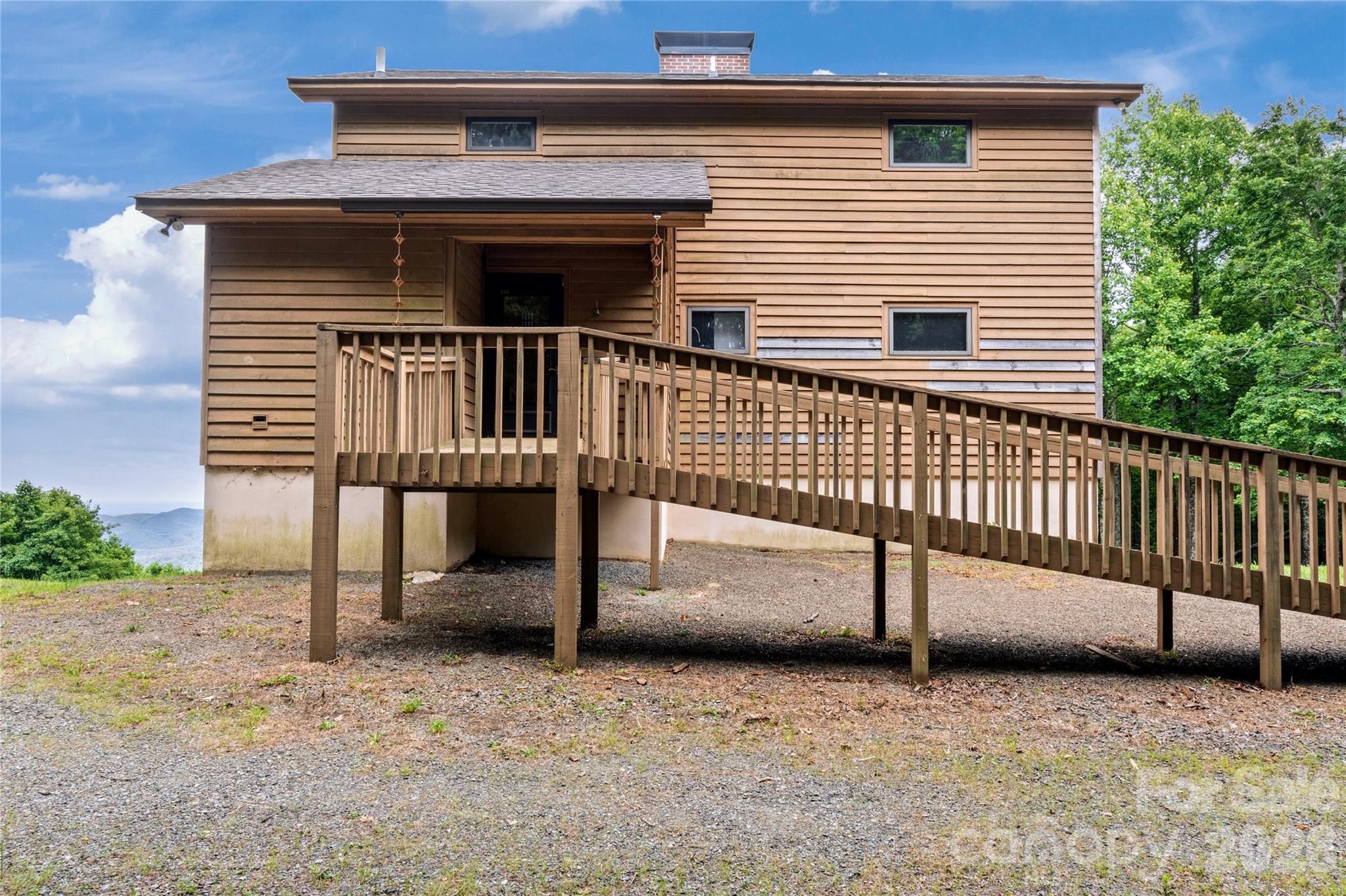 576 Lake Vista Drive — Glade Valley