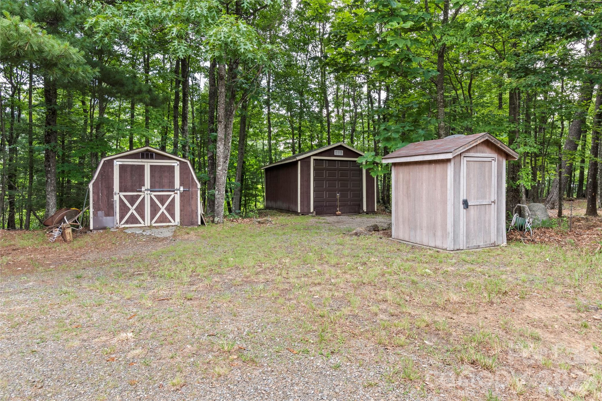 576 Lake Vista Drive — Glade Valley