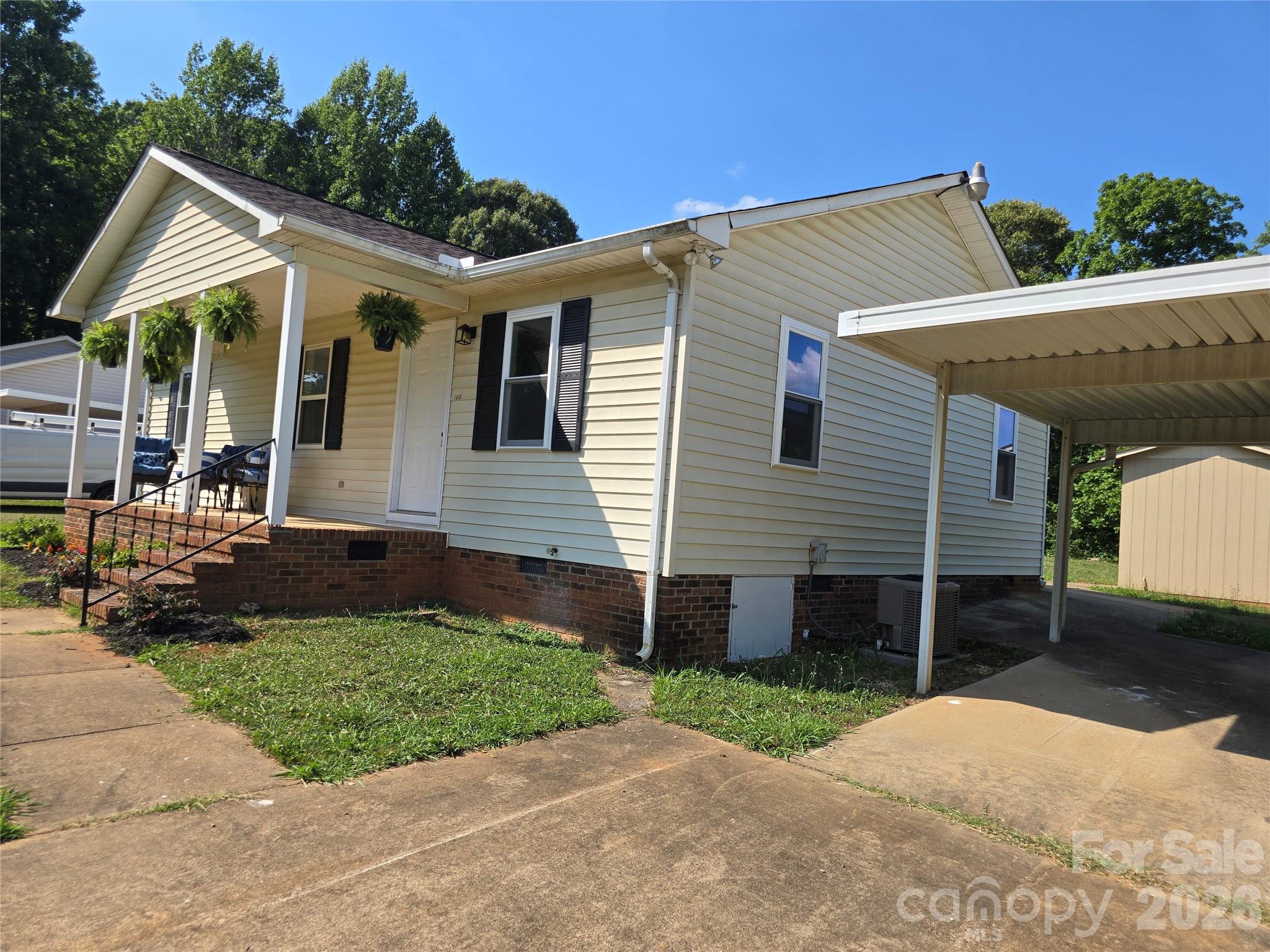 1630 Grace Church Road — Salisbury