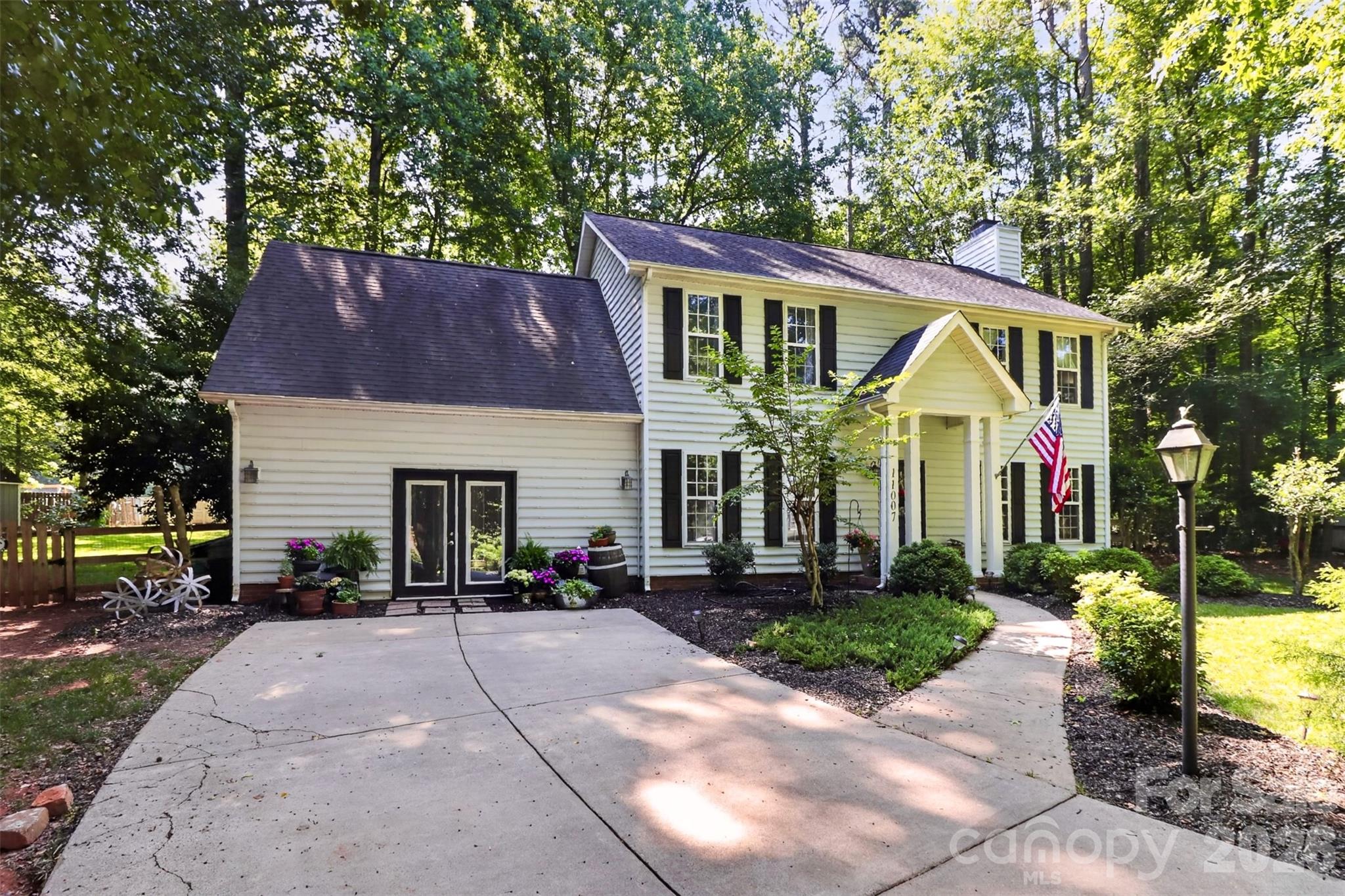 11007 Secotan Lane — Matthews