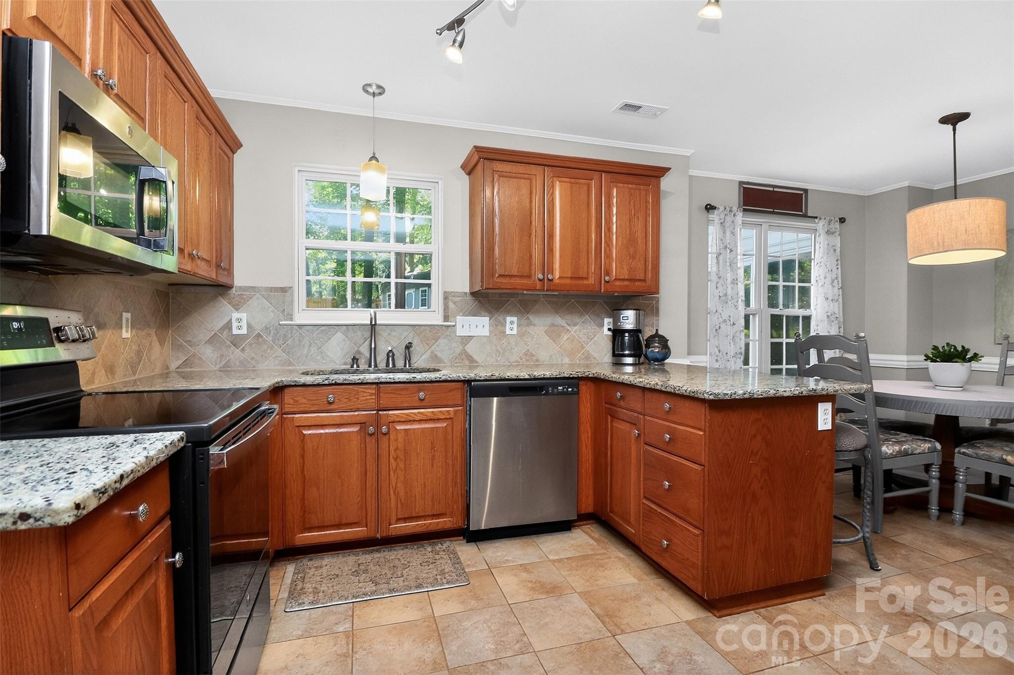 11007 Secotan Lane — Matthews