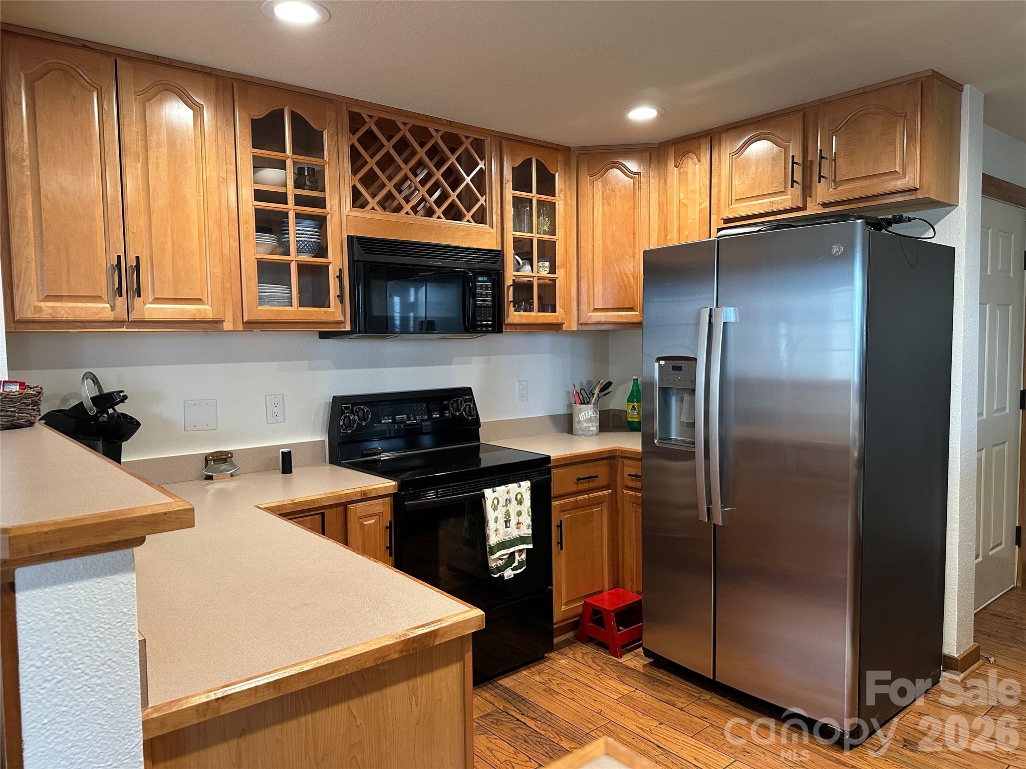 222 Creekside Way #D/101 — Burnsville
