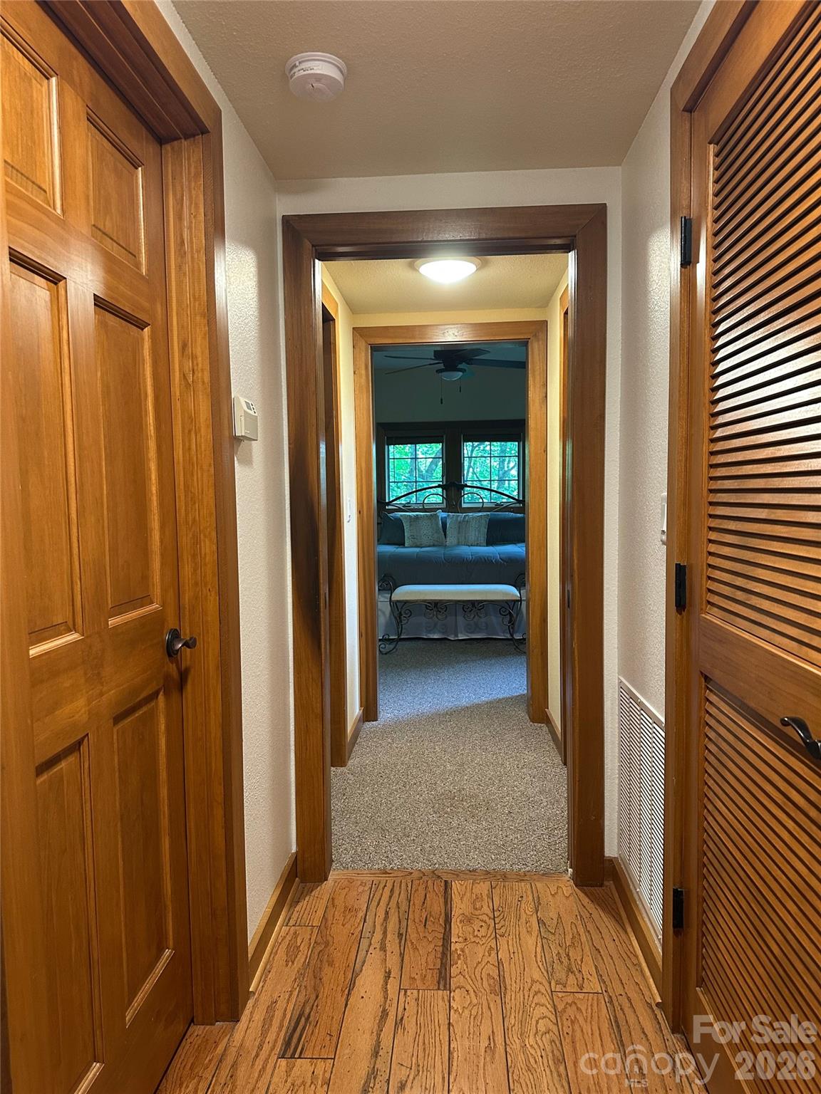 222 Creekside Way #D/101 — Burnsville