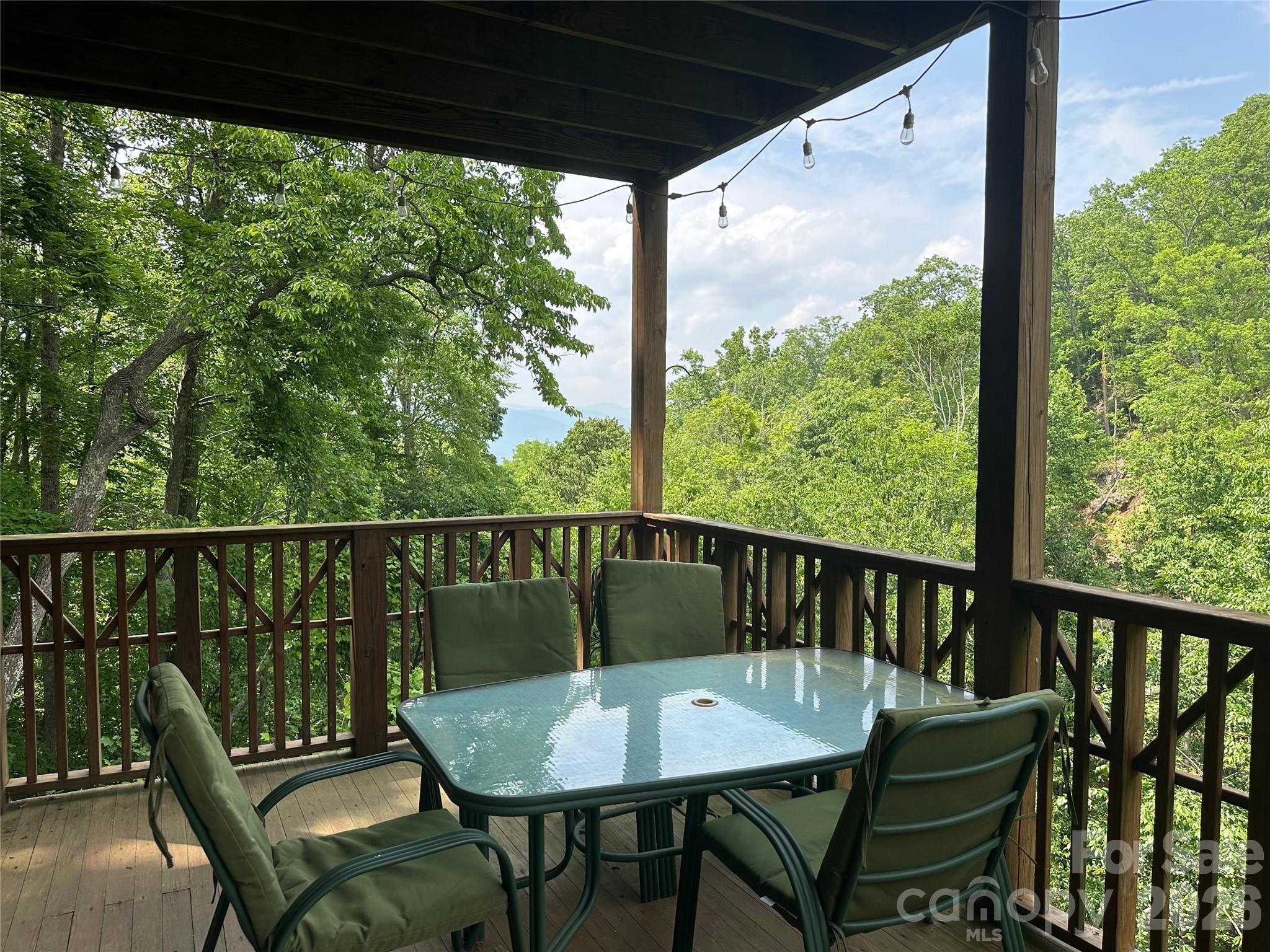222 Creekside Way #D/101 — Burnsville
