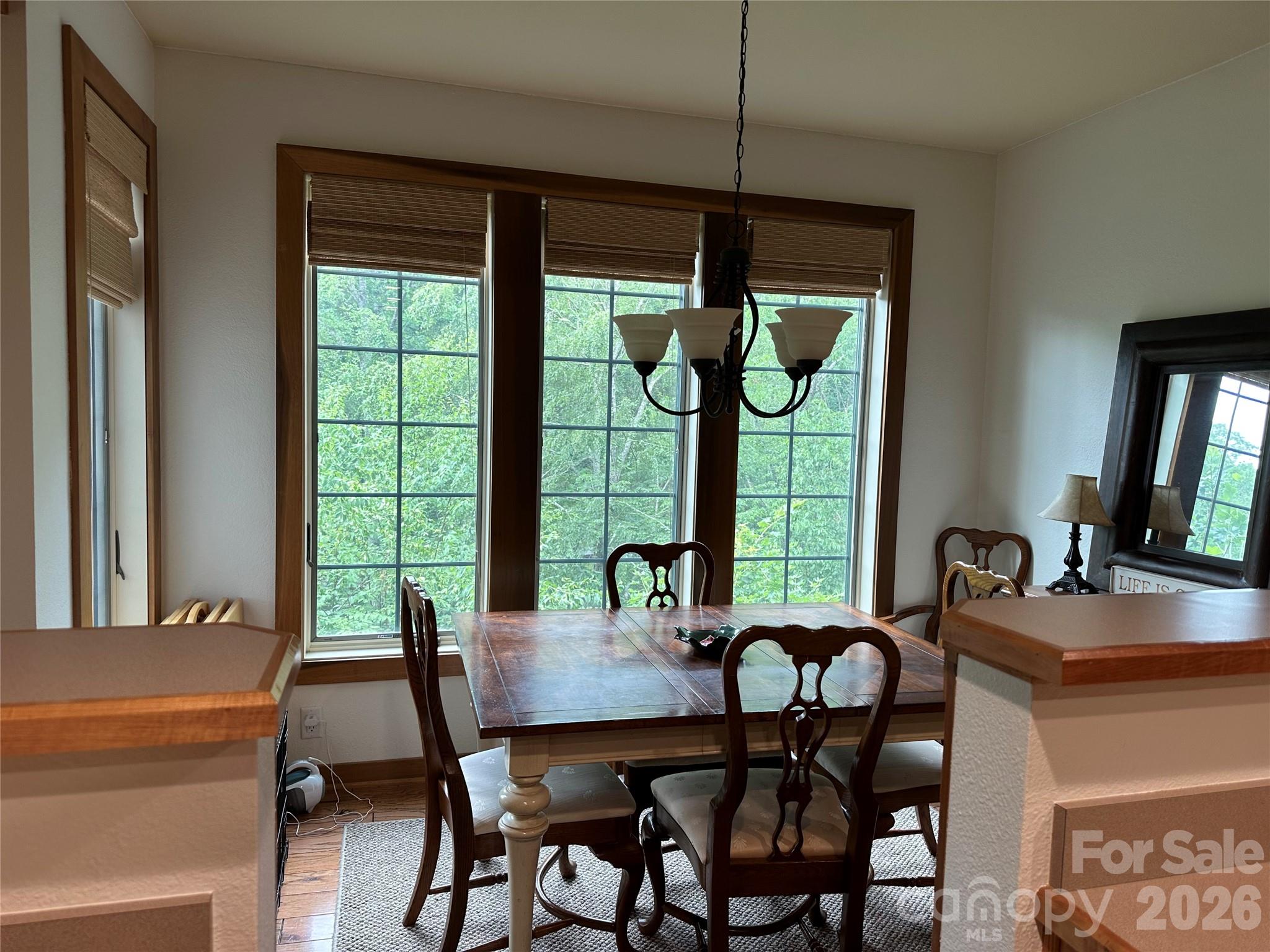222 Creekside Way #D/101 — Burnsville
