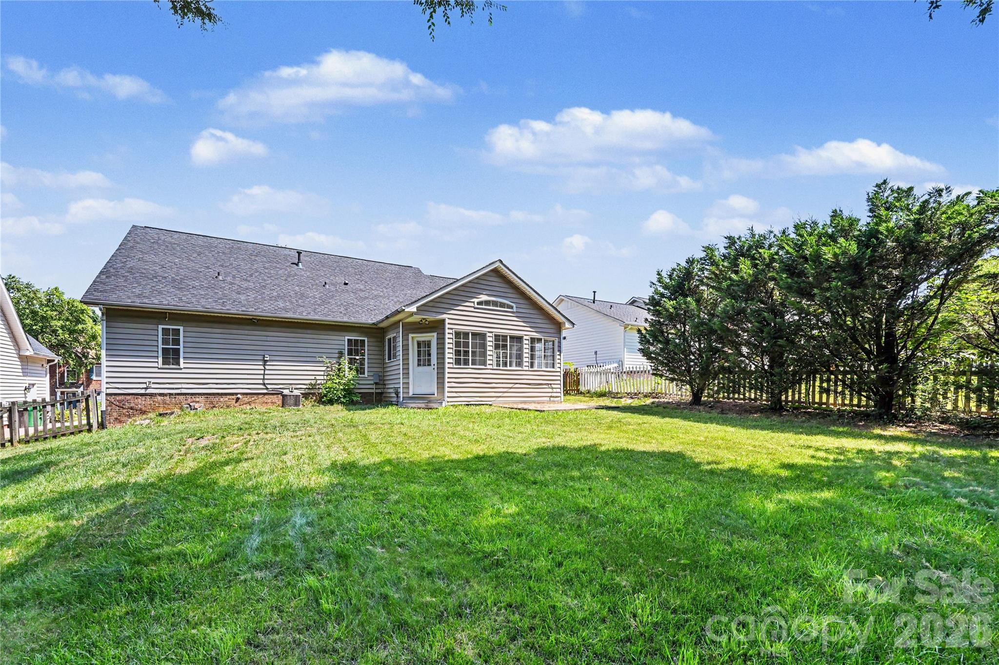 10508 Hellebore Road — Charlotte