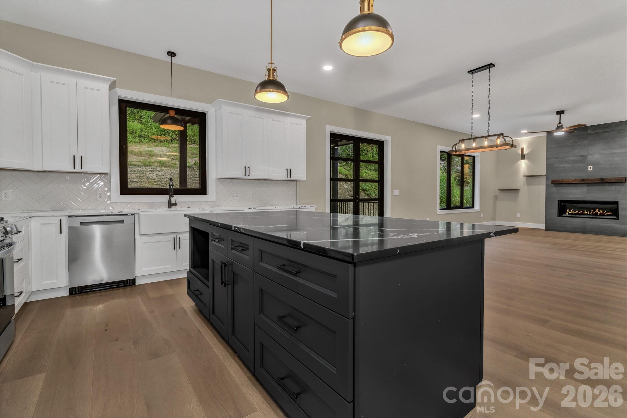 63 Winding Ridge Road — Fairview