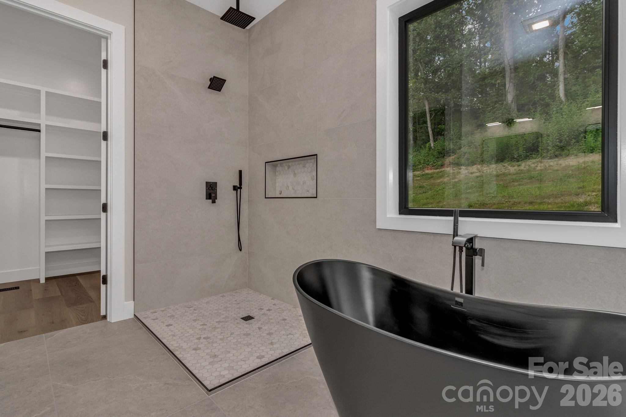 63 Winding Ridge Road — Fairview