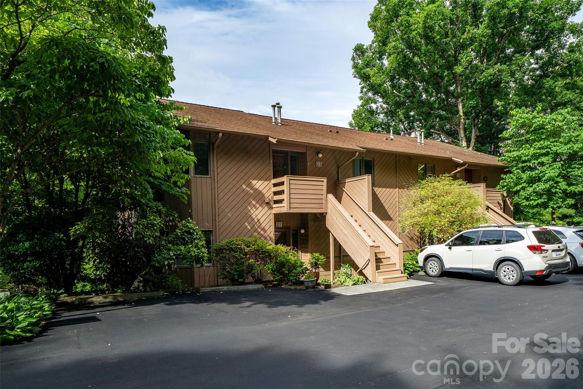 305 Piney Mountain Drive #D-1 — Asheville