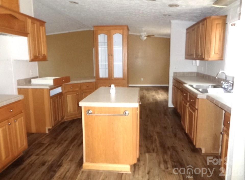 47 Integrity Mountain Road — Otto
