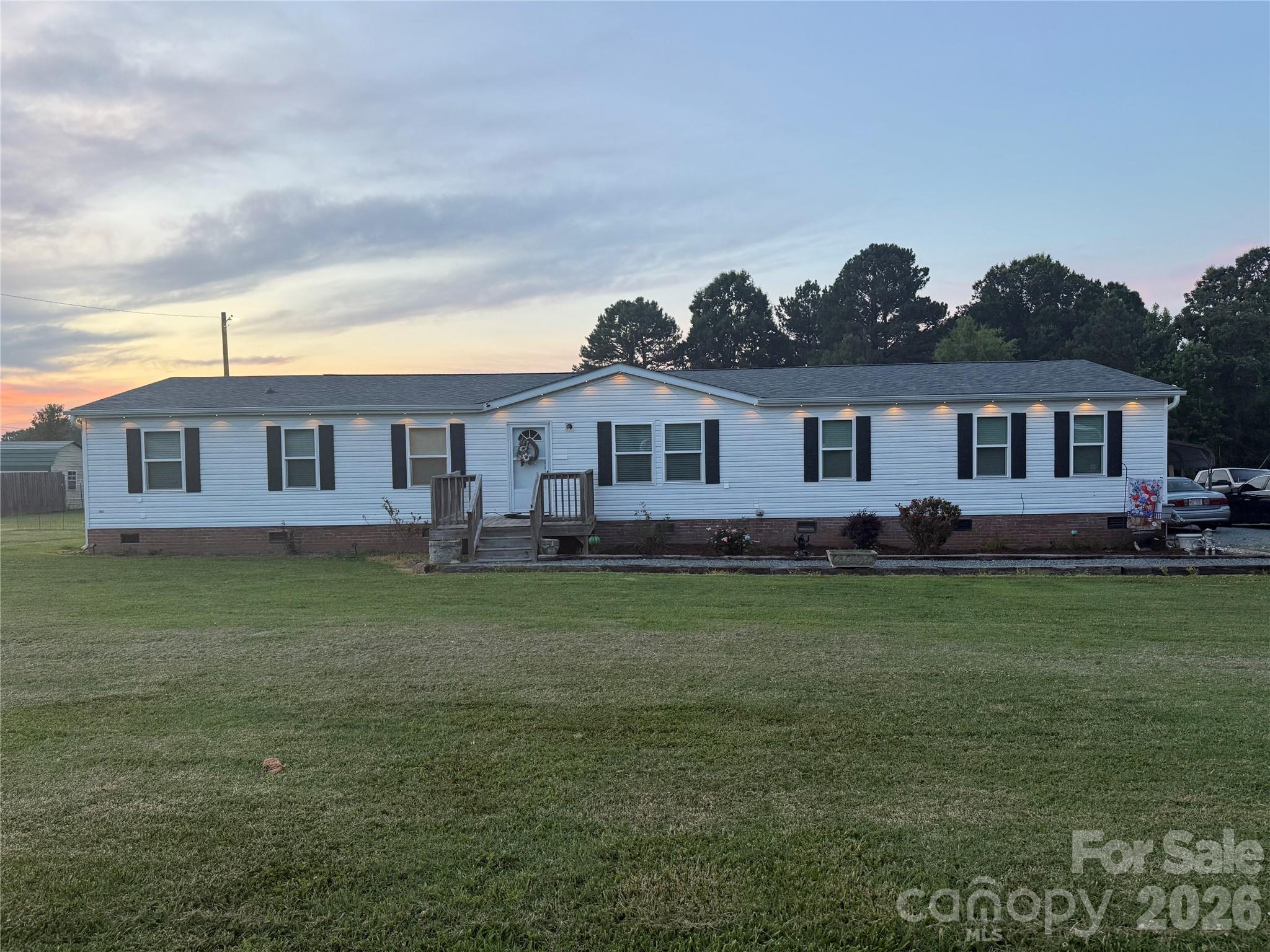 4421 Canal Road — Marshville