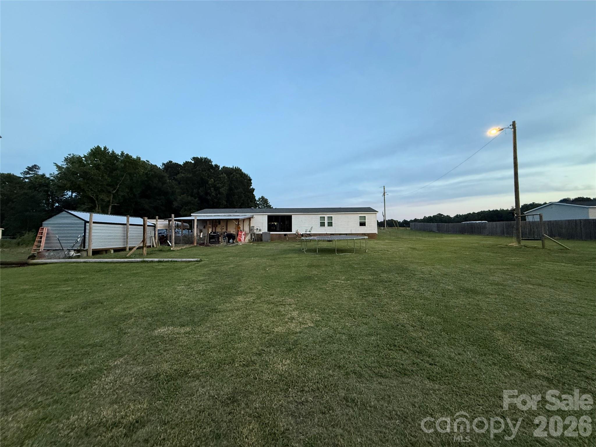 4421 Canal Road — Marshville