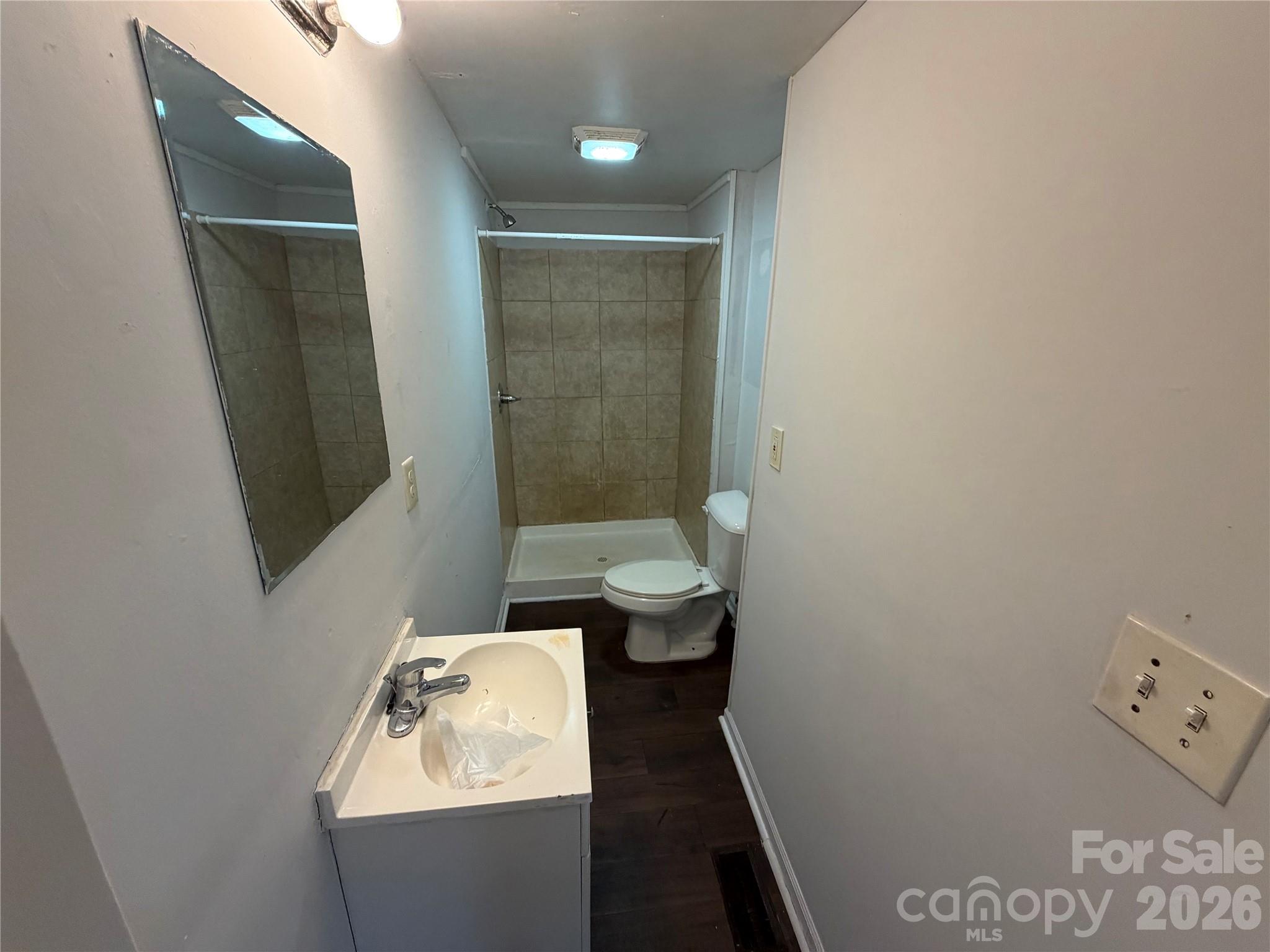 9235 Kendall Drive — Charlotte