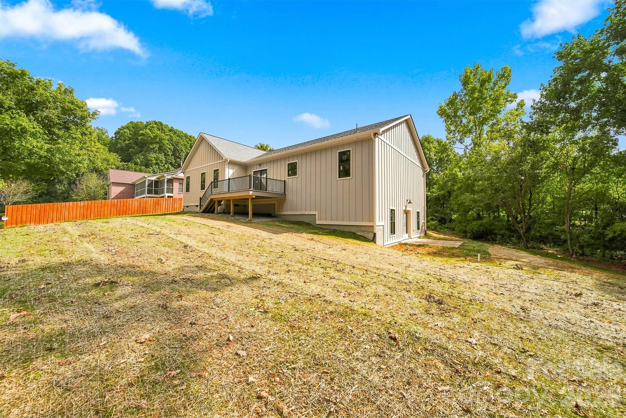 2578 Polo Lane — Maiden