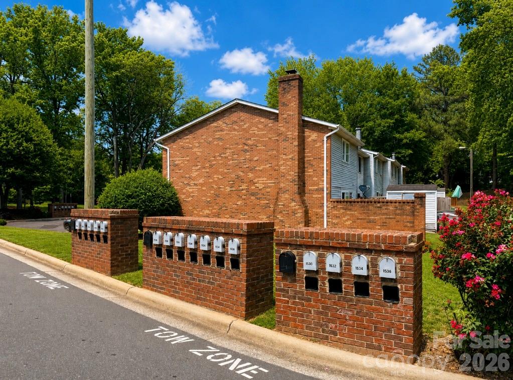 8208 Knights Bridge Road — Charlotte