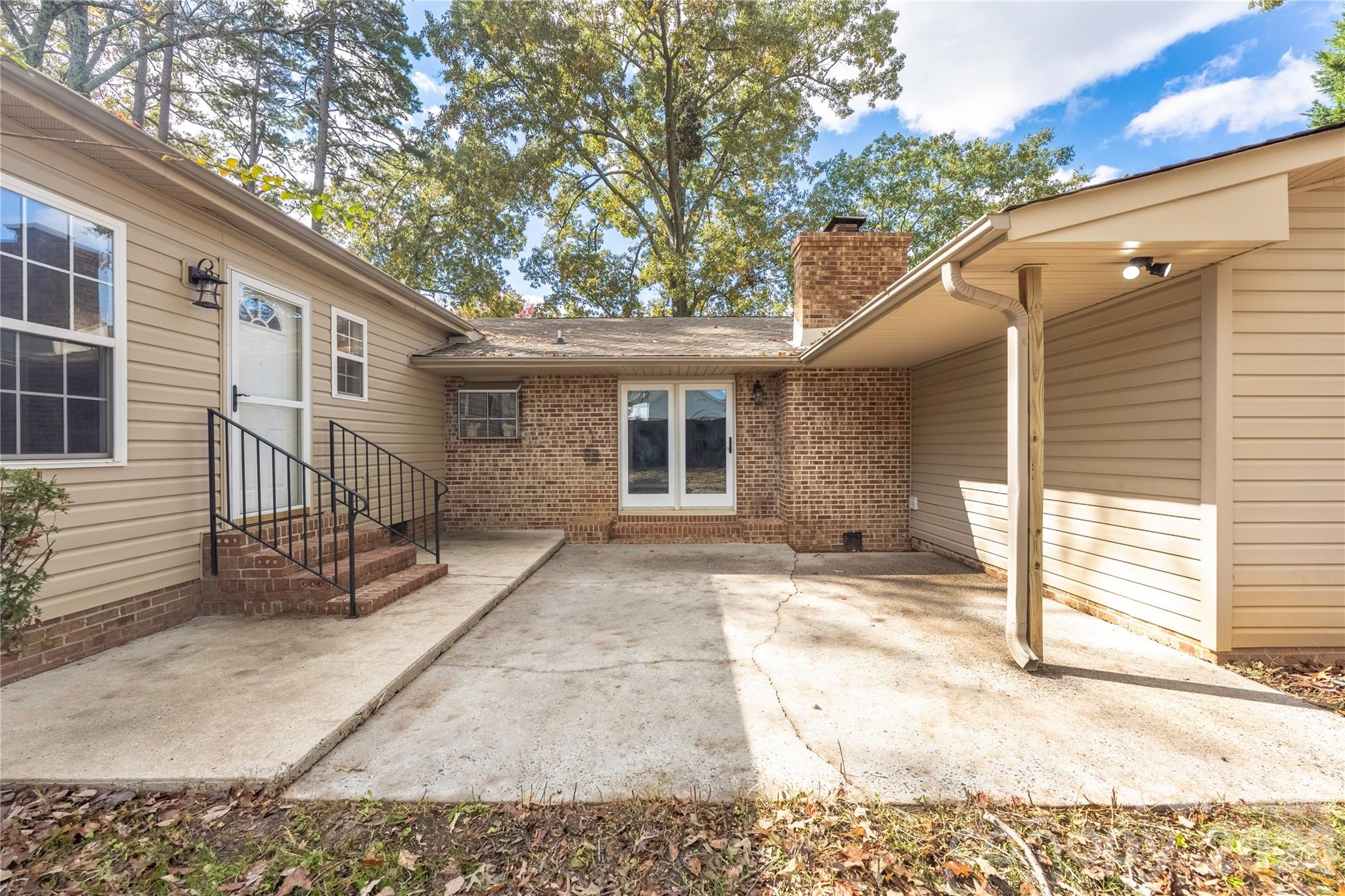 203 Ewing Drive — Belmont