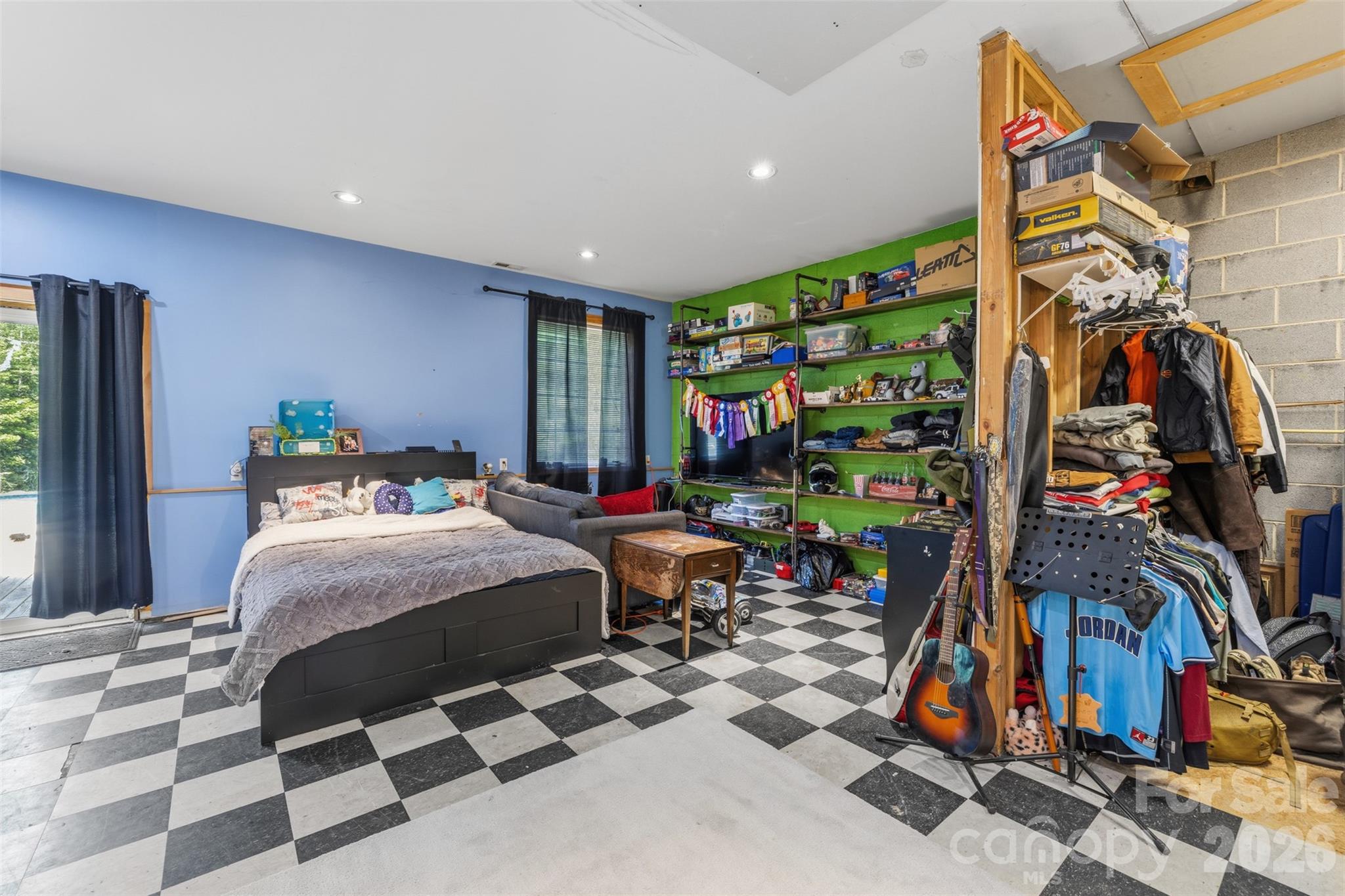 2269 Lee Roy Lane — Lenoir