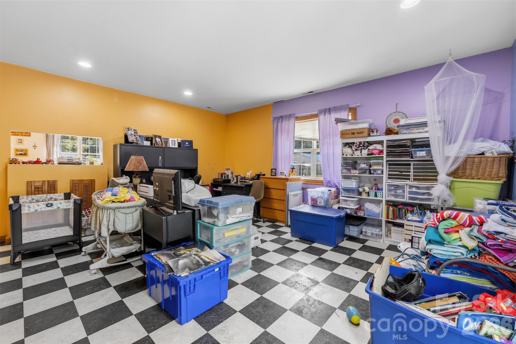 2269 Lee Roy Lane — Lenoir