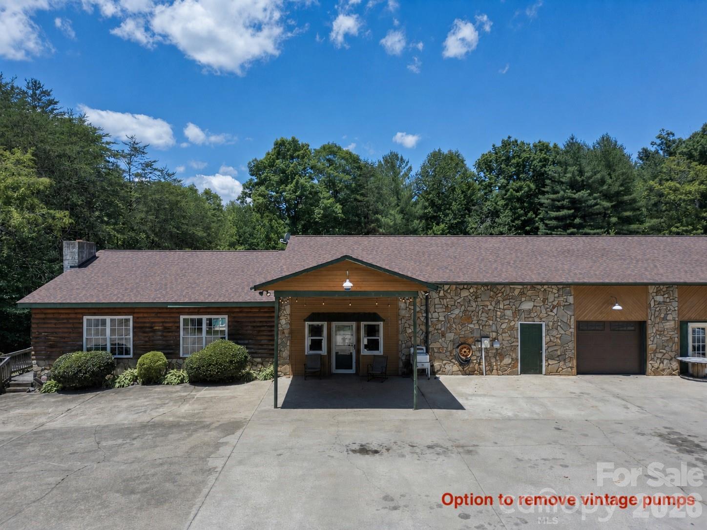 2269 Lee Roy Lane — Lenoir