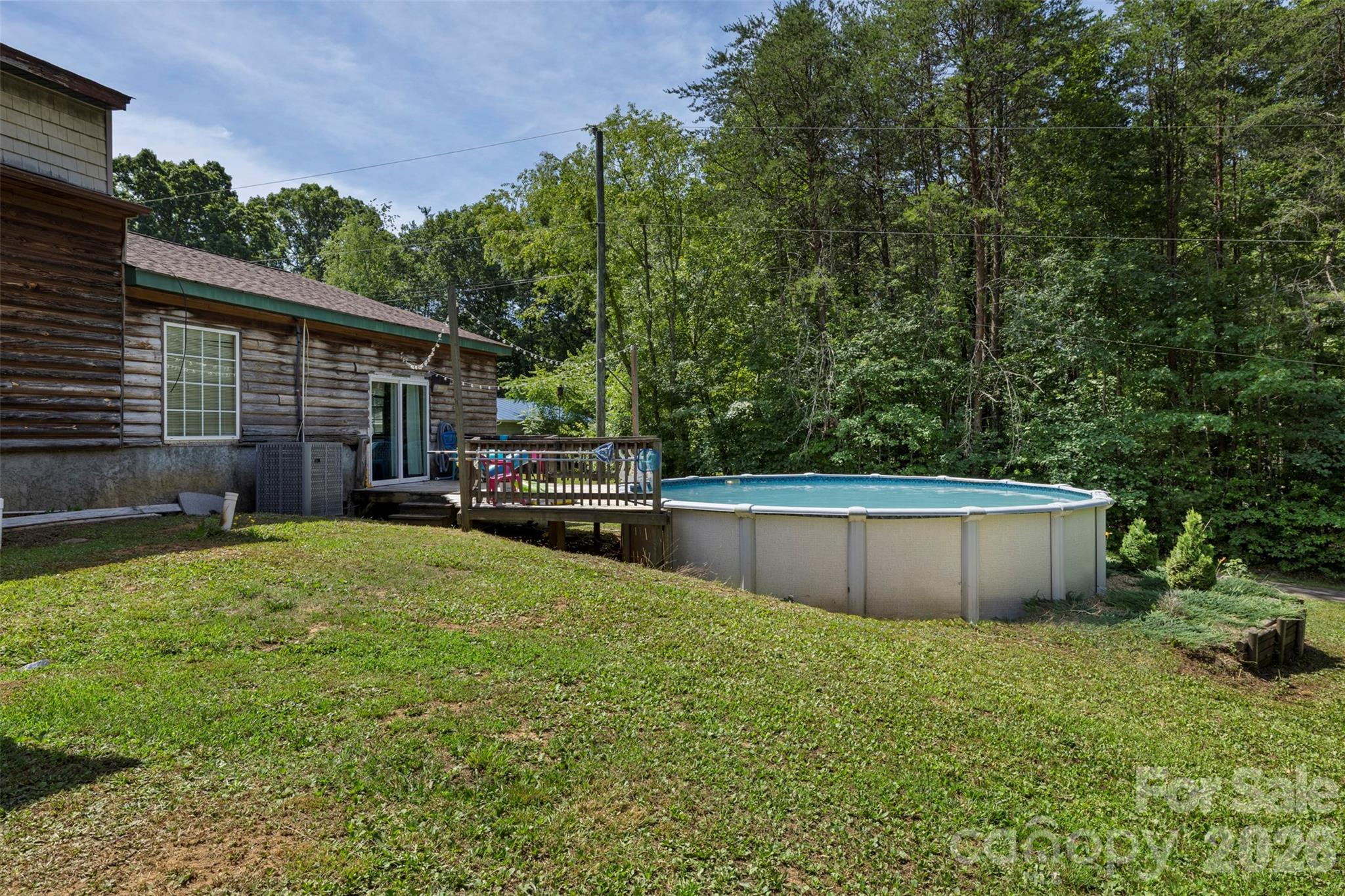 2269 Lee Roy Lane — Lenoir