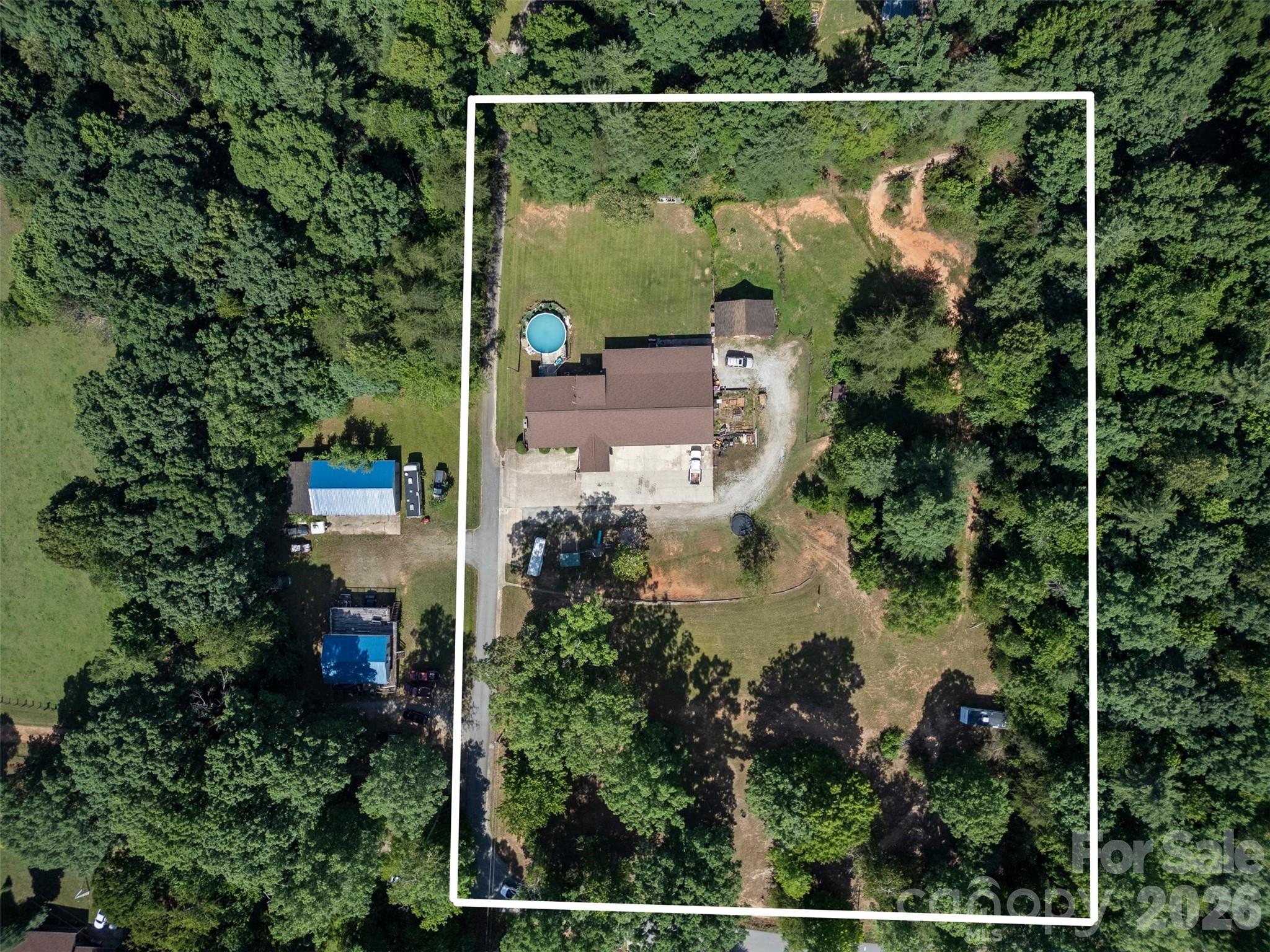 2269 Lee Roy Lane — Lenoir