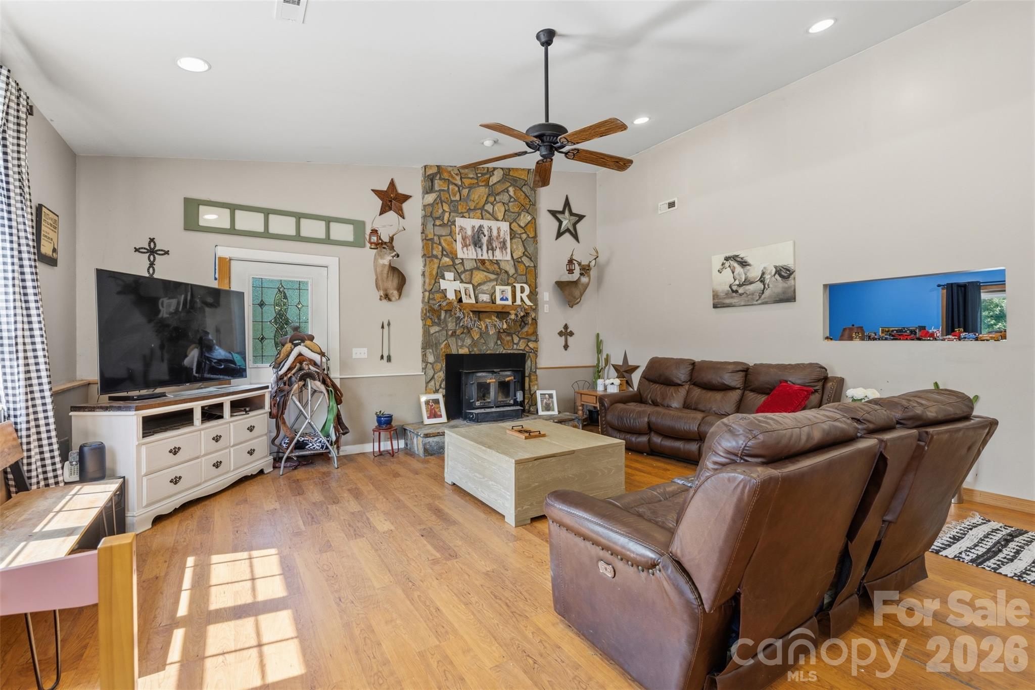 2269 Lee Roy Lane — Lenoir