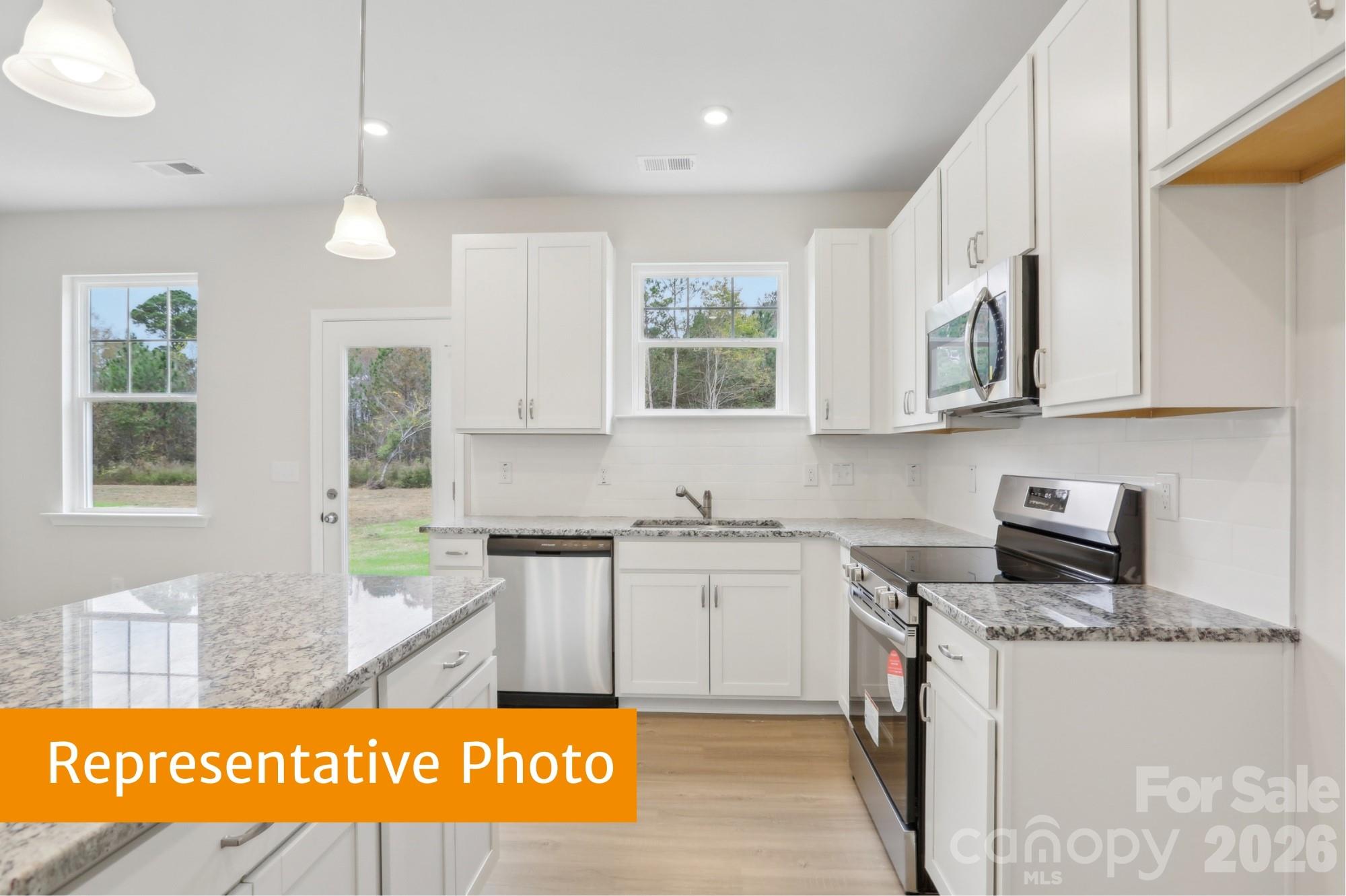 5667 Hagler Loop — Catawba