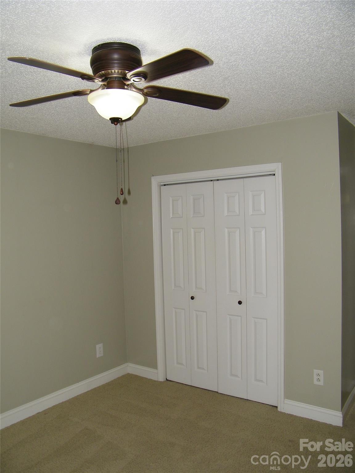 609 Redah Avenue — Locust