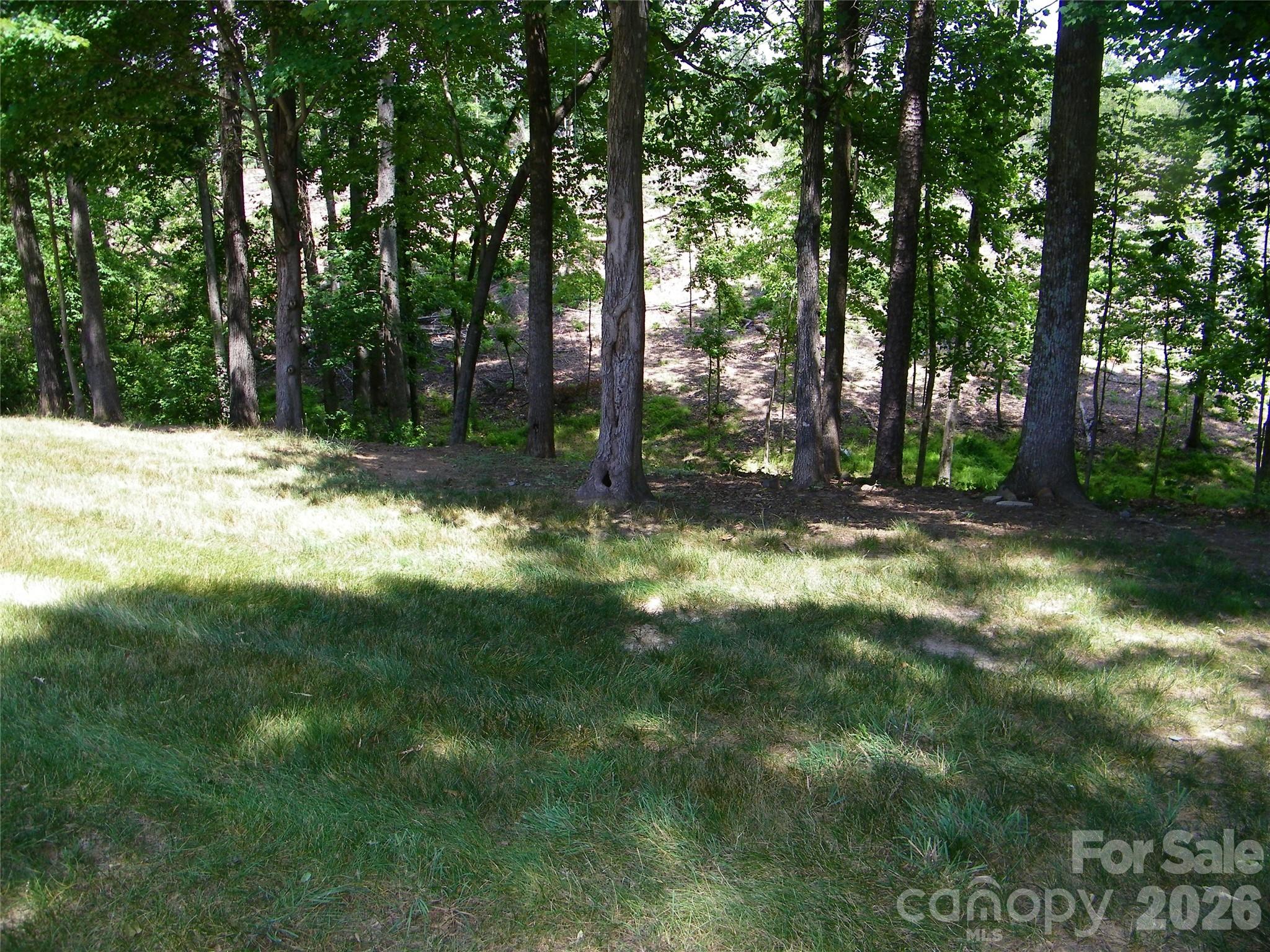 609 Redah Avenue — Locust