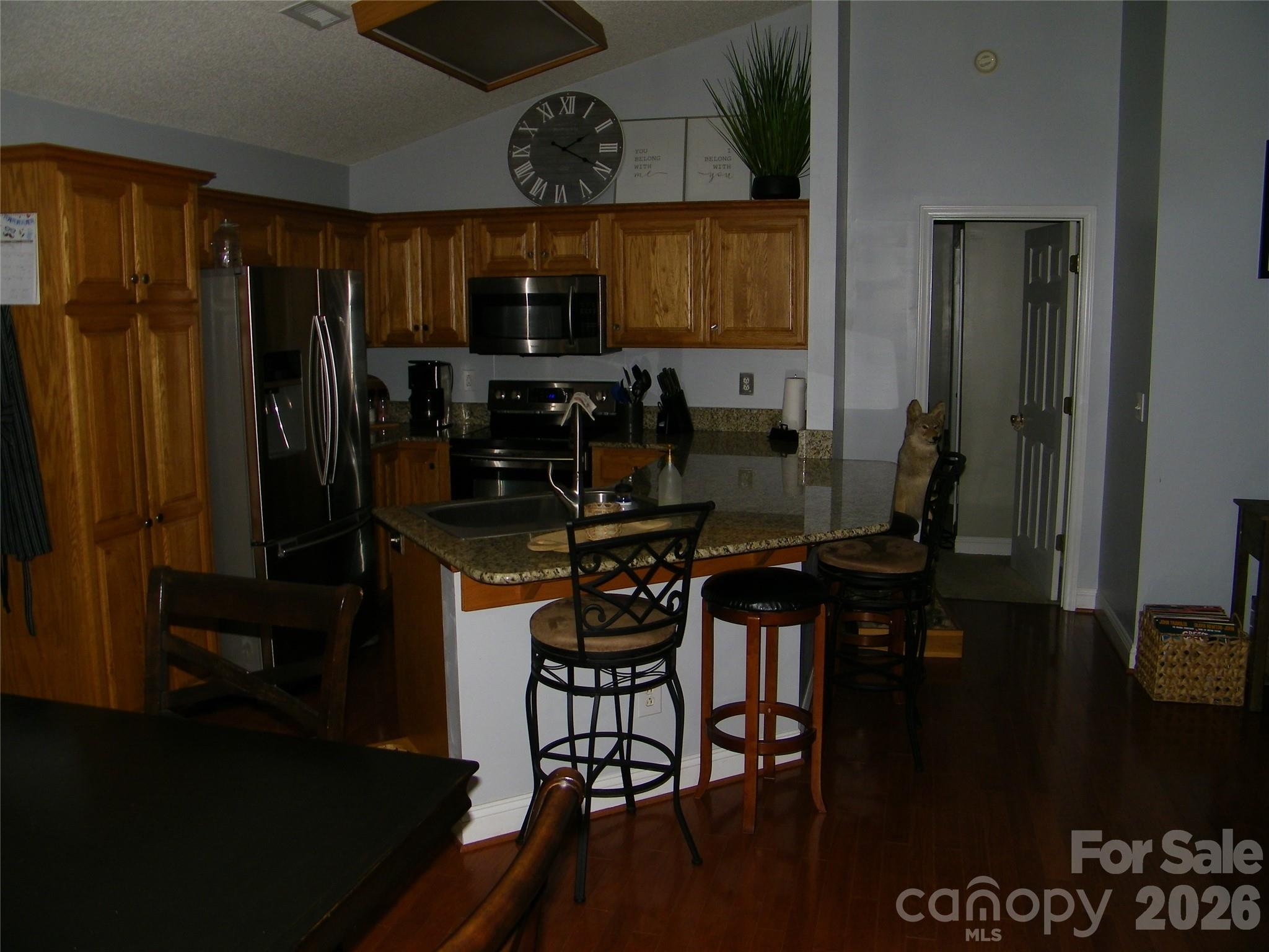 609 Redah Avenue — Locust