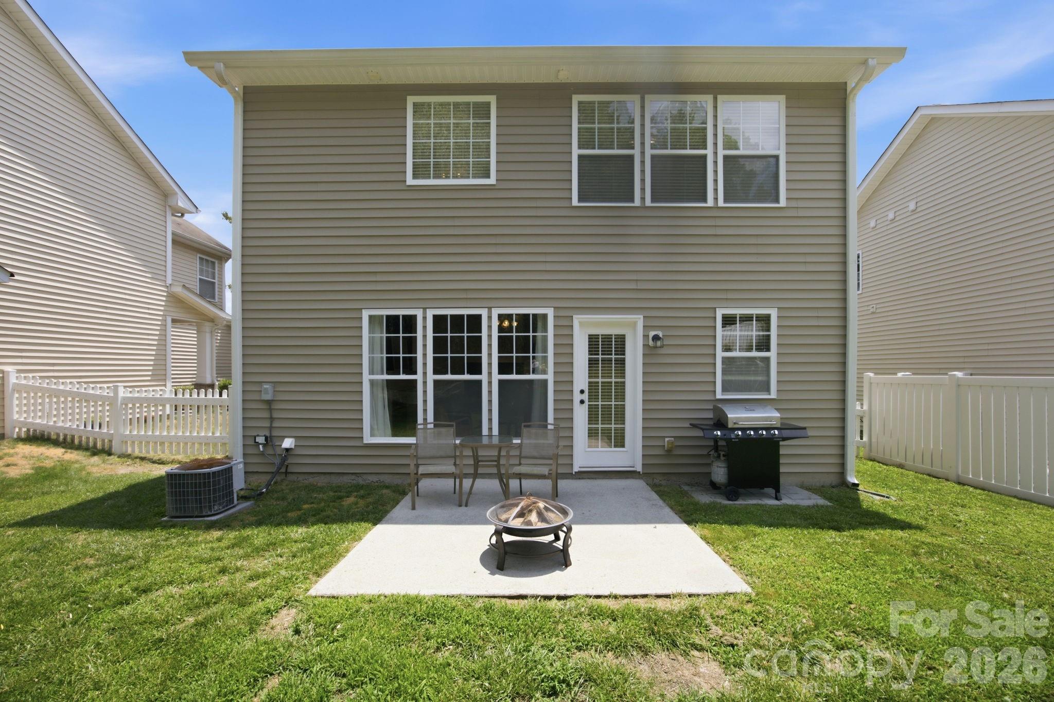 9511 Long Hill Drive — Charlotte